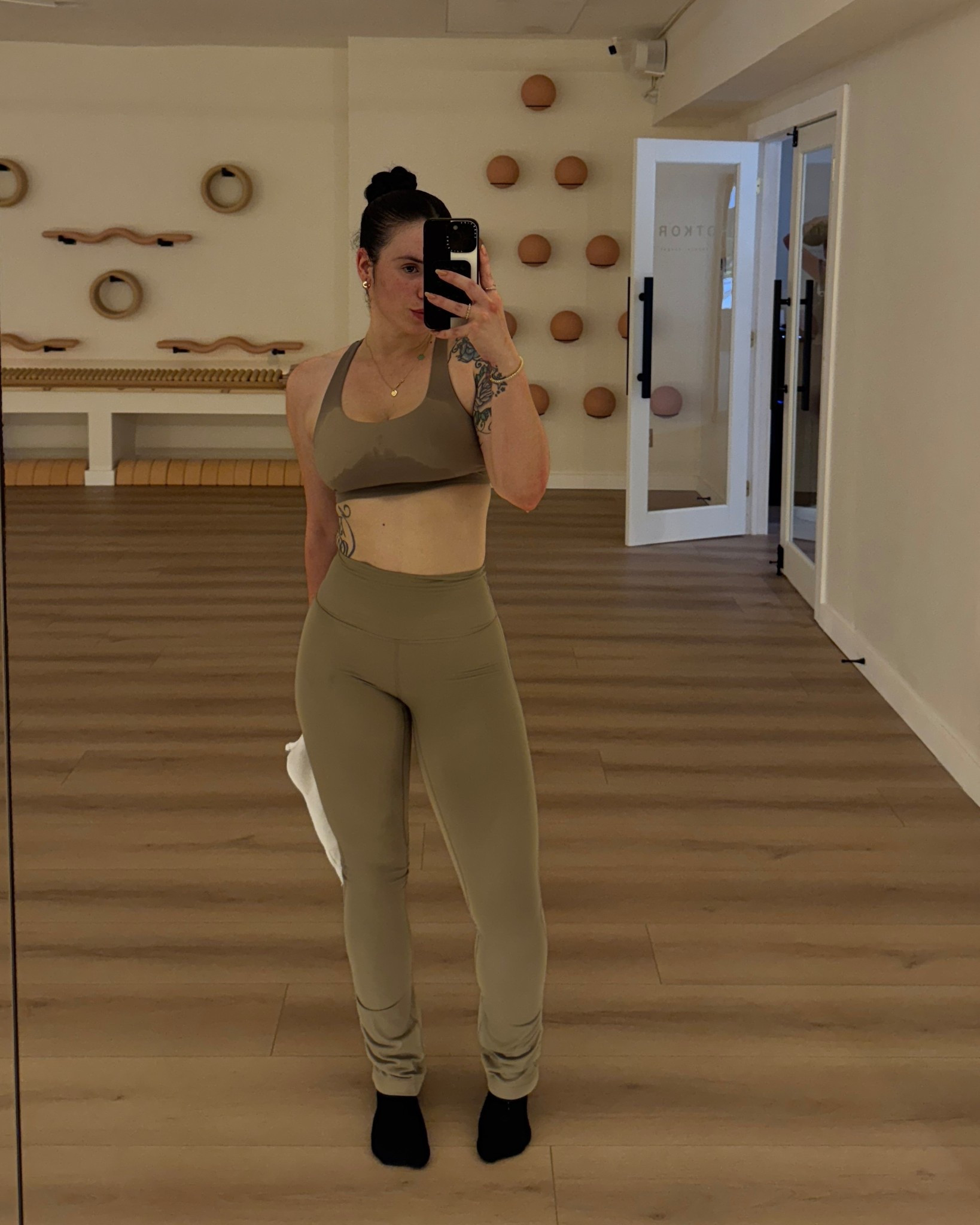 Top: 4/XS
Pants: 4

#LTKFindsUnder100 #LTKActive #LTKMidsize