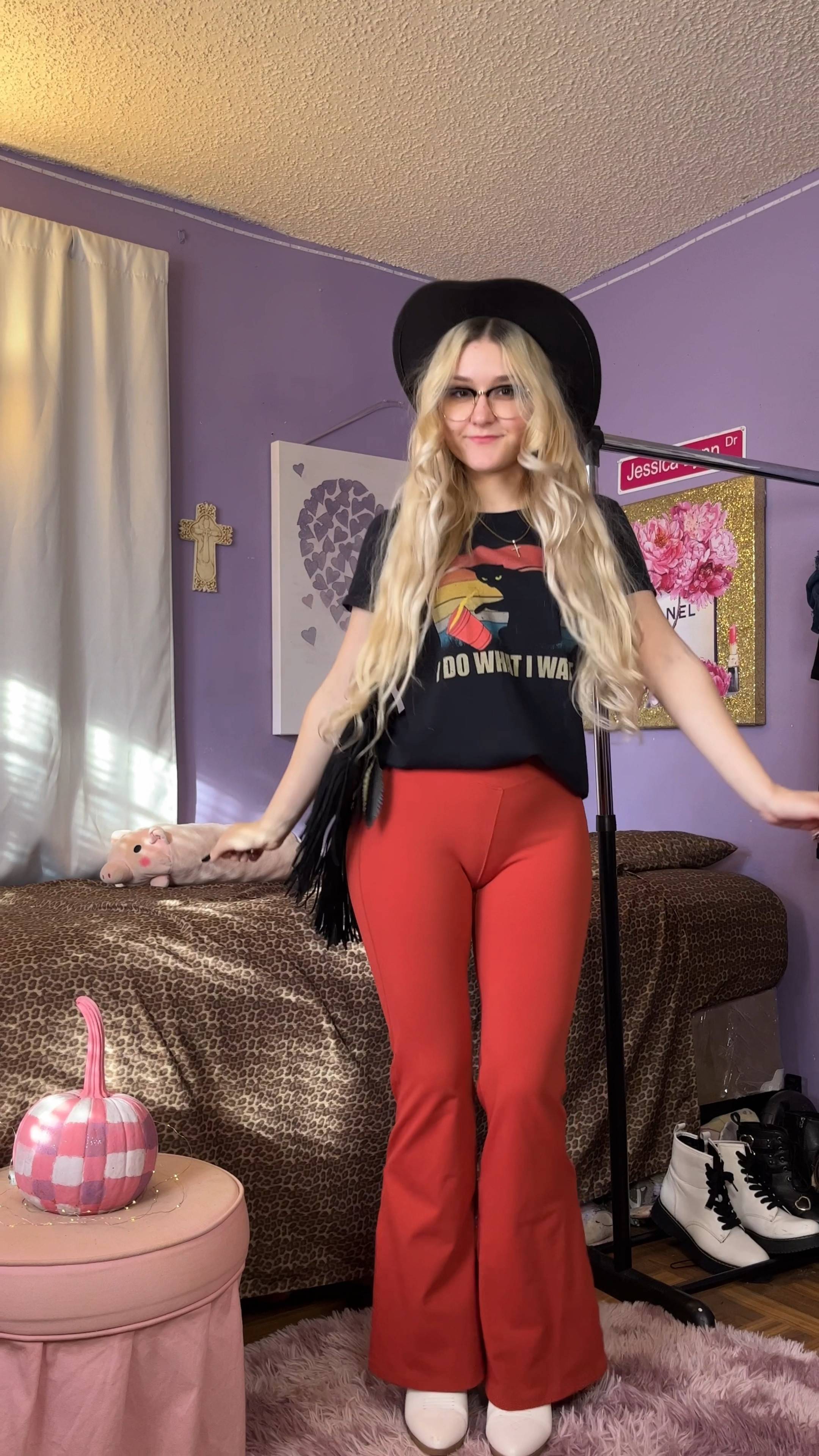 Super flared leggings & cowboy boots. The cowboy hat is linked on my link one (other item link)

#LTKstyletip