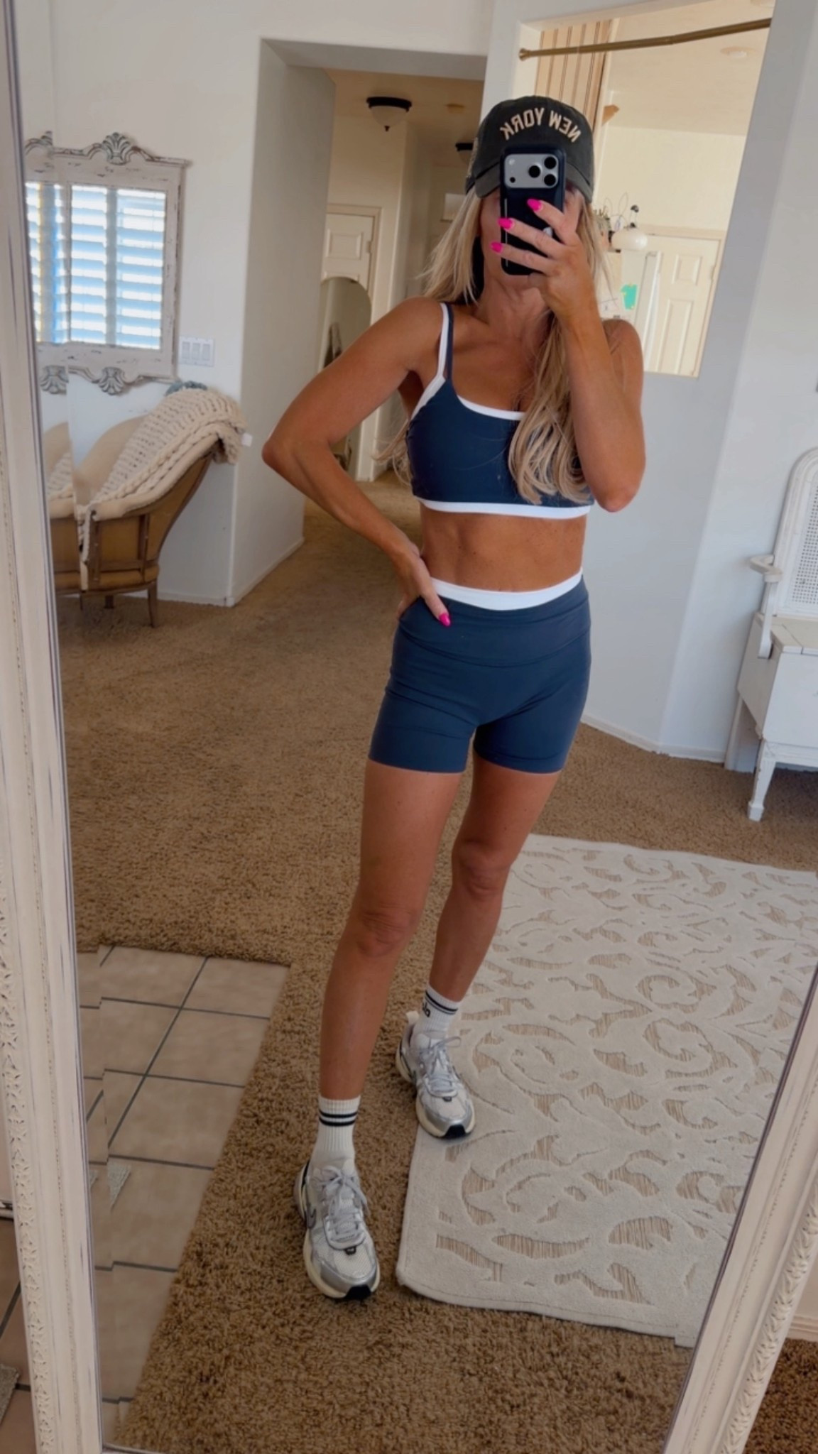 Such a cute set. I would say runs a little small. I’m in a size small. I am 5,2” ish and 108. Size 34 c/d