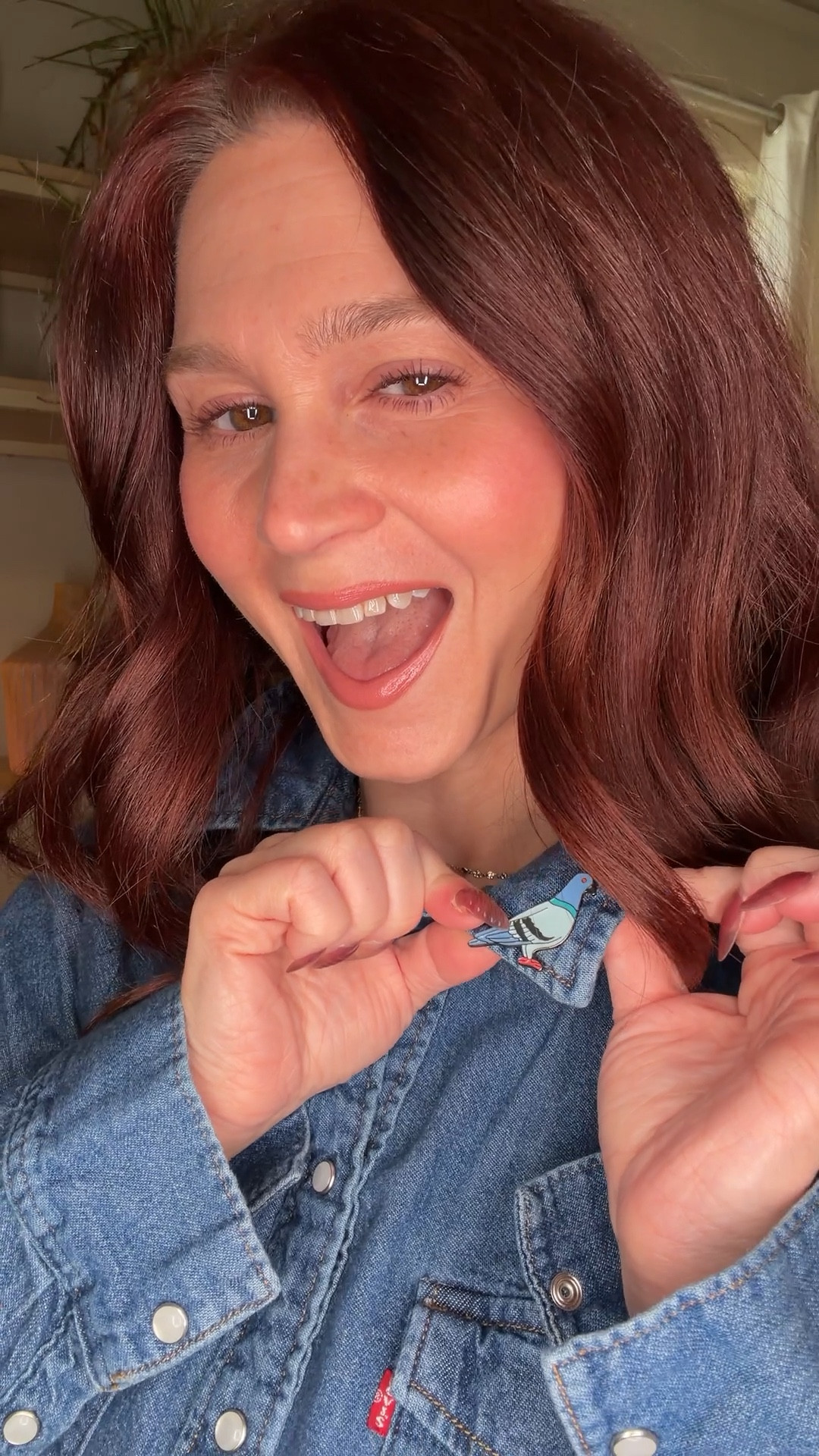 The cutest bird pen ever it’s giving sex in the city vibes. It’s perfect for shirts hats bags. It’s so cute  ￼￼

#LTKSeasonal #LTKgrwm #LTKootd