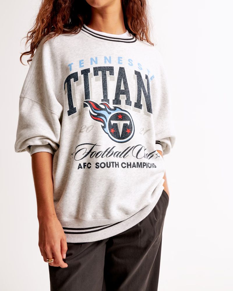 NFL Tennessee Titans Graphic Oversized Sunday Crew | NFL NFL | Abercrombie.com | Abercrombie & Fitch (US)