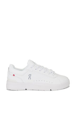 On The Roger Advantage Sneakers in White. - size 8 | Revolve Clothing (Global)