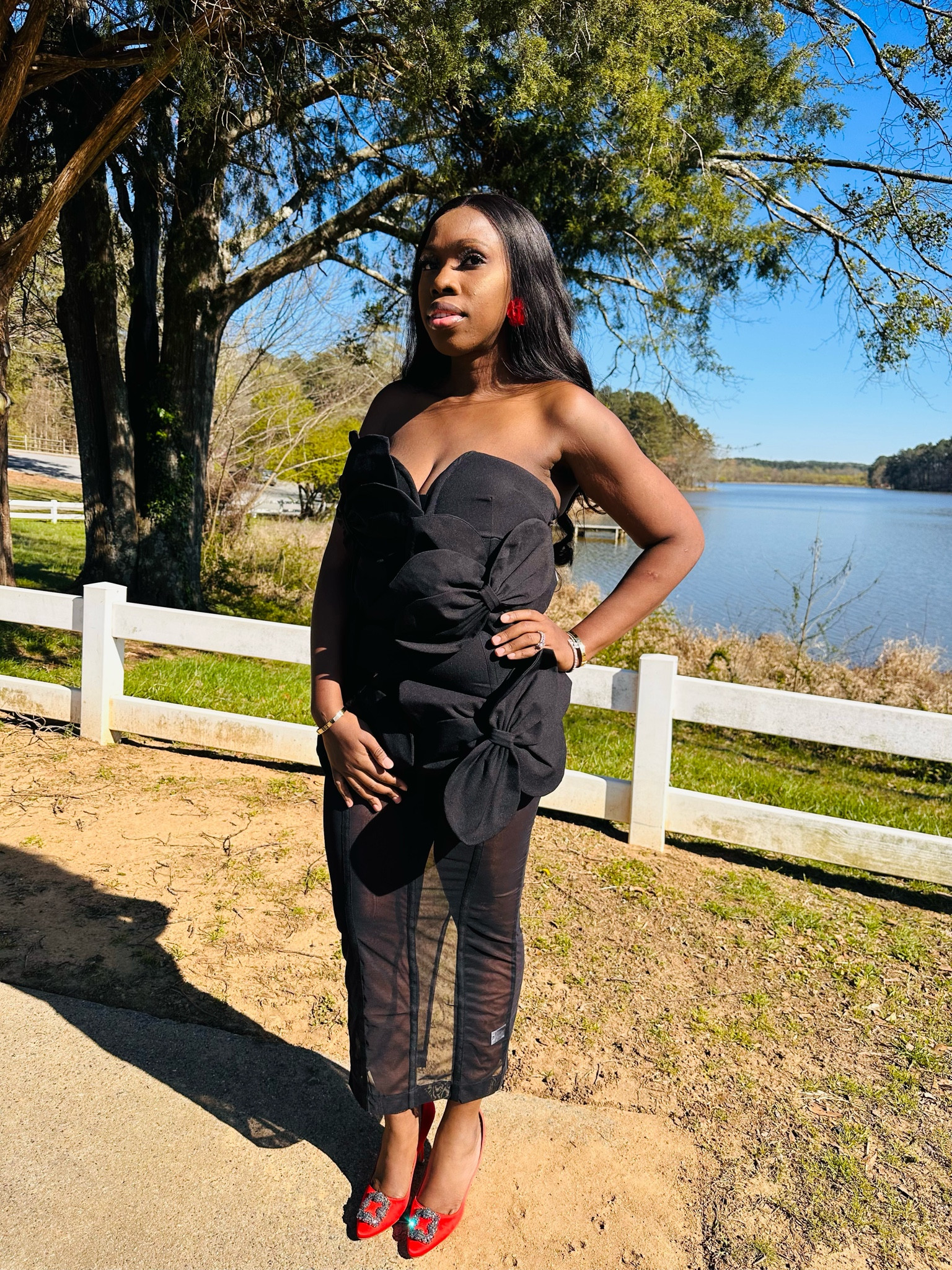 Blacky🖤

#LTKbeauty #LTKsalealert #LTKMostLoved