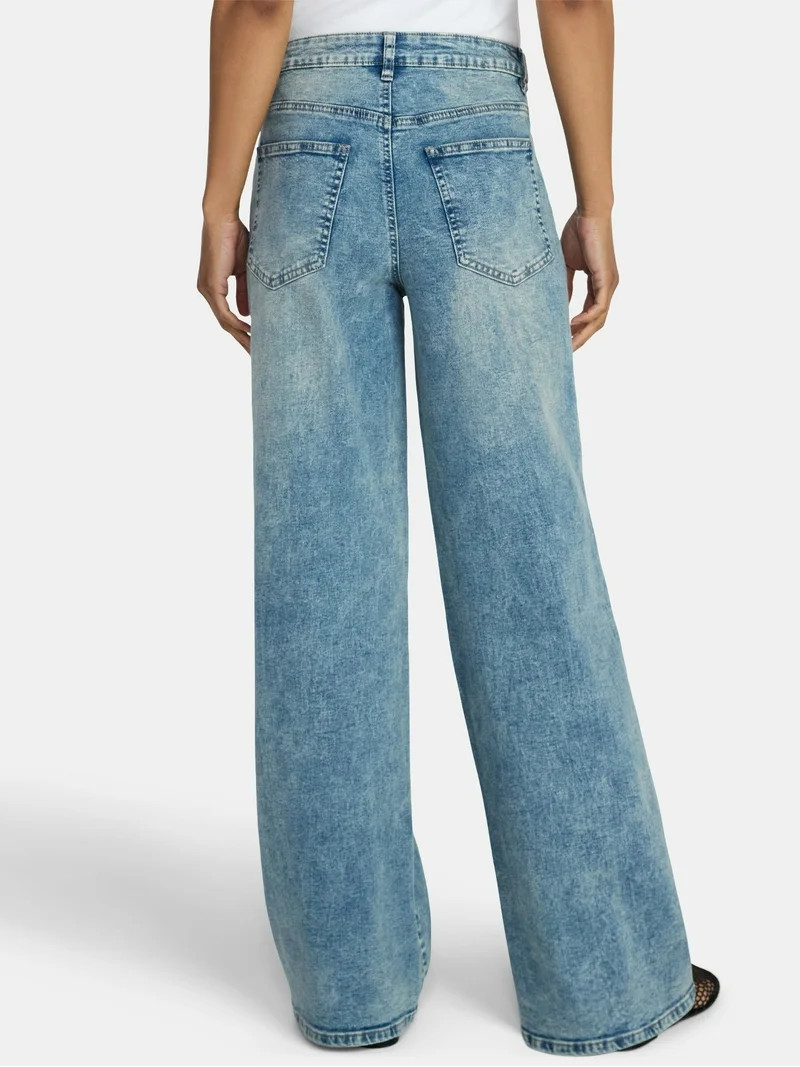 Madden NYC Women's Mid-Rise Embroidered Jean, Sizes 00-18 | Walmart (US)