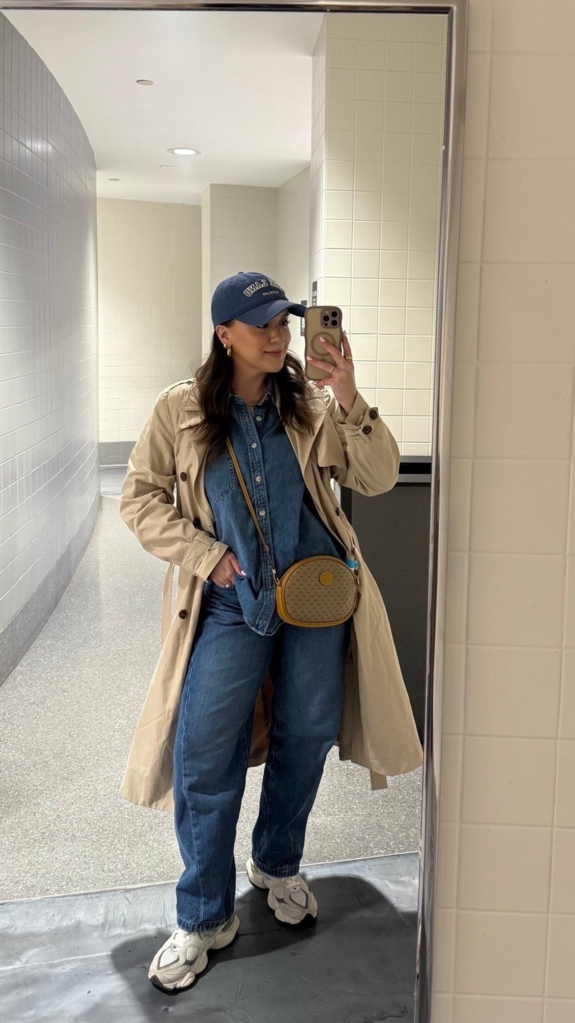 Love a denim on denim look!! 
M in top
29 in jeans 


#LTKFindsUnder100 #LTKootd