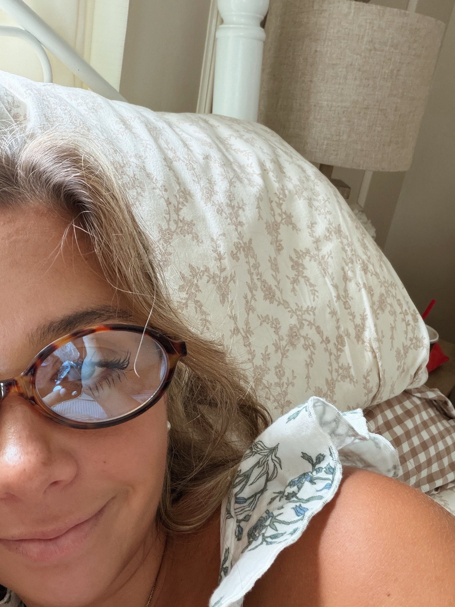 Up close & personal to show yall my favorite blue light glasses 👁️ 👁️

#LTKmomlife #LTKselfcare #LTKHome