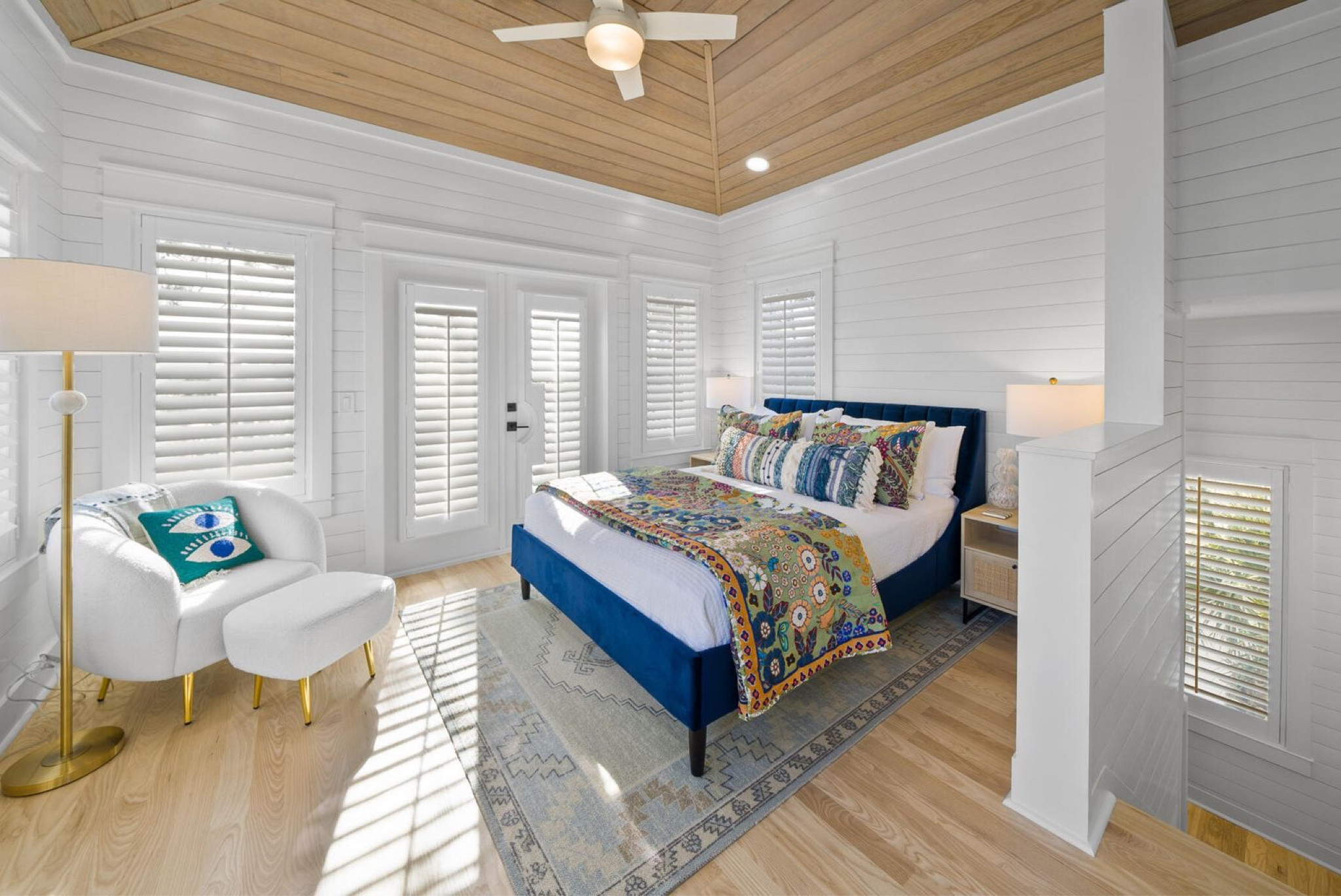 love this third bedroom and penthouse suite! 

#LTKstyletip #LTKhome