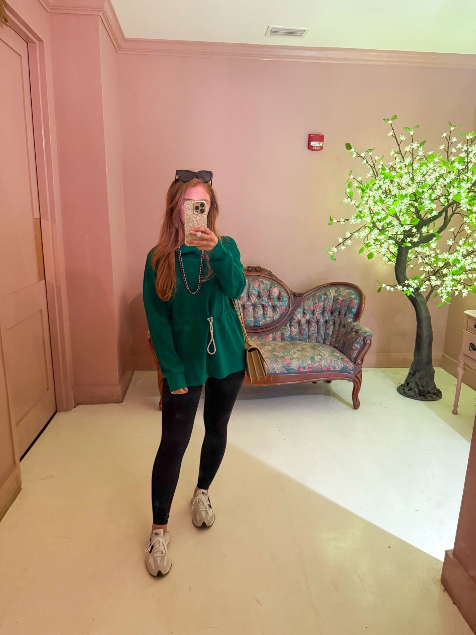 Casual winter outfit / atheisure 




Mom style 
Leggings outfit 
Comfy style 
Tunic sweater 


#LTKootd #LTKSeasonal