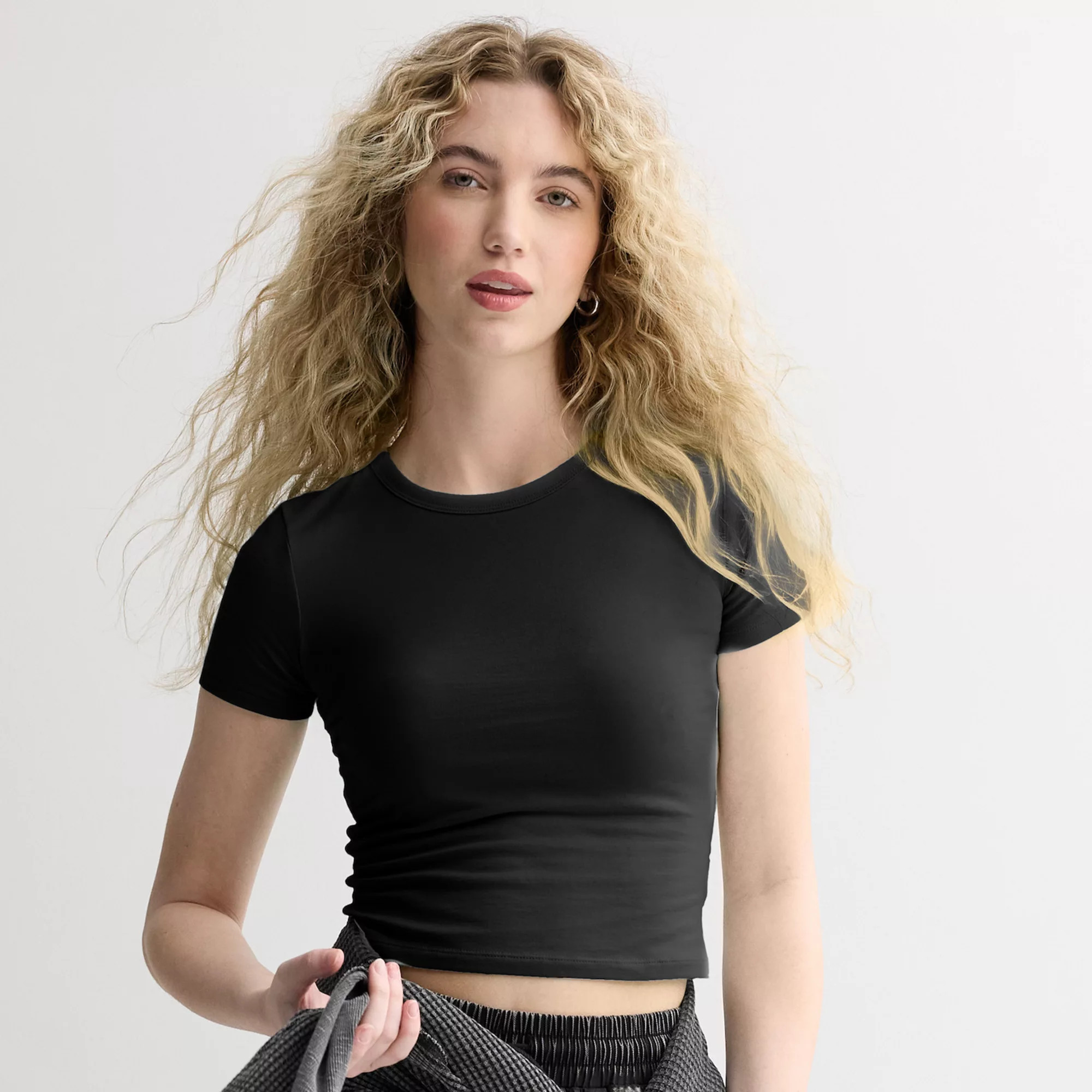 Juniors' SO\u00ae Cropped Crewneck Tee | Kohl's
