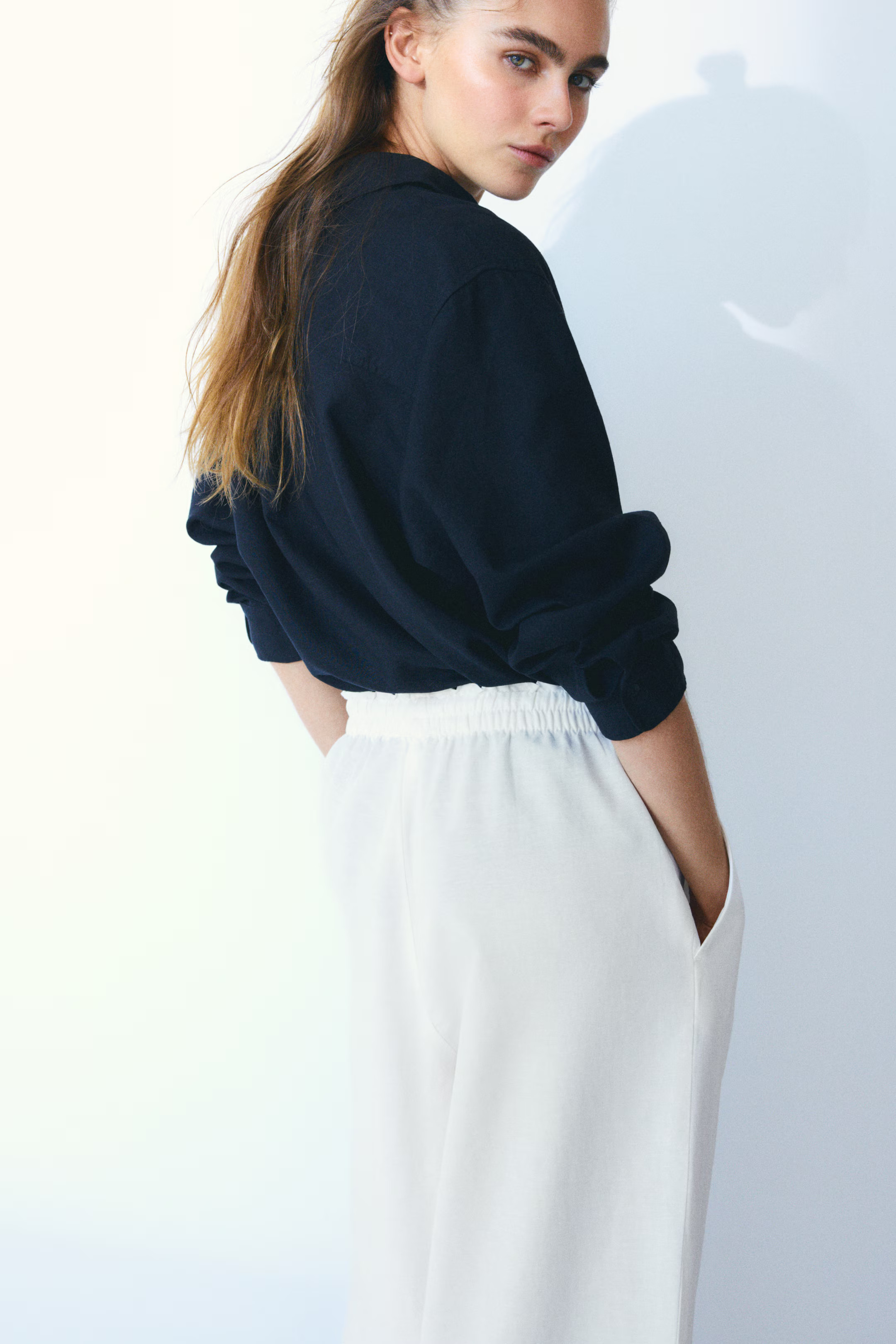 Cropped linen-blend trousers | H&M (UK, MY, IN, SG, PH, TW, HK)