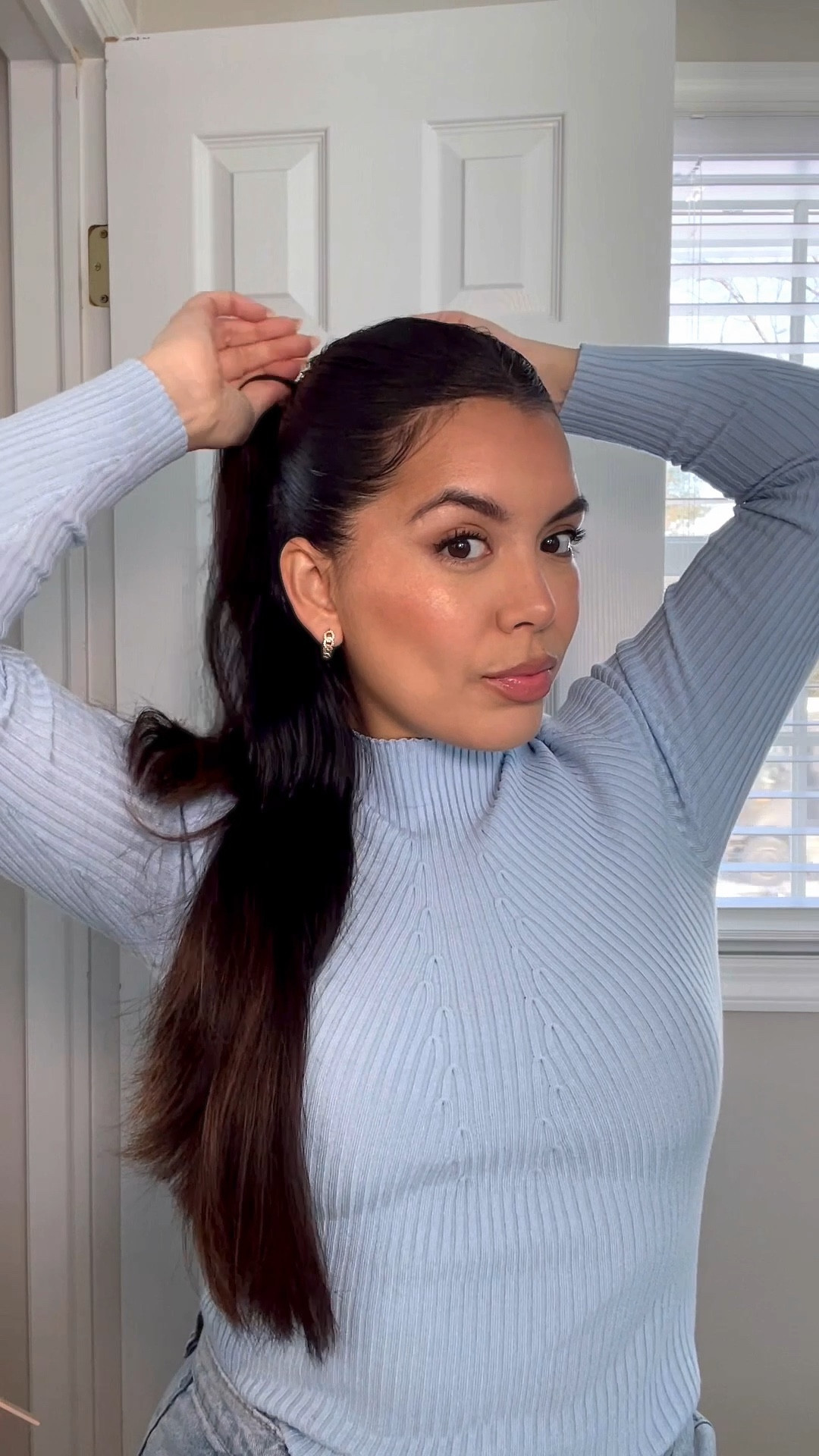 Dirty Hair Hairstyle: Cute and easy alternative to the bun 🦋 #hairstyle #hair #beauty 

#LTKfindsunder50 #LTKbeauty #LTKstyletip