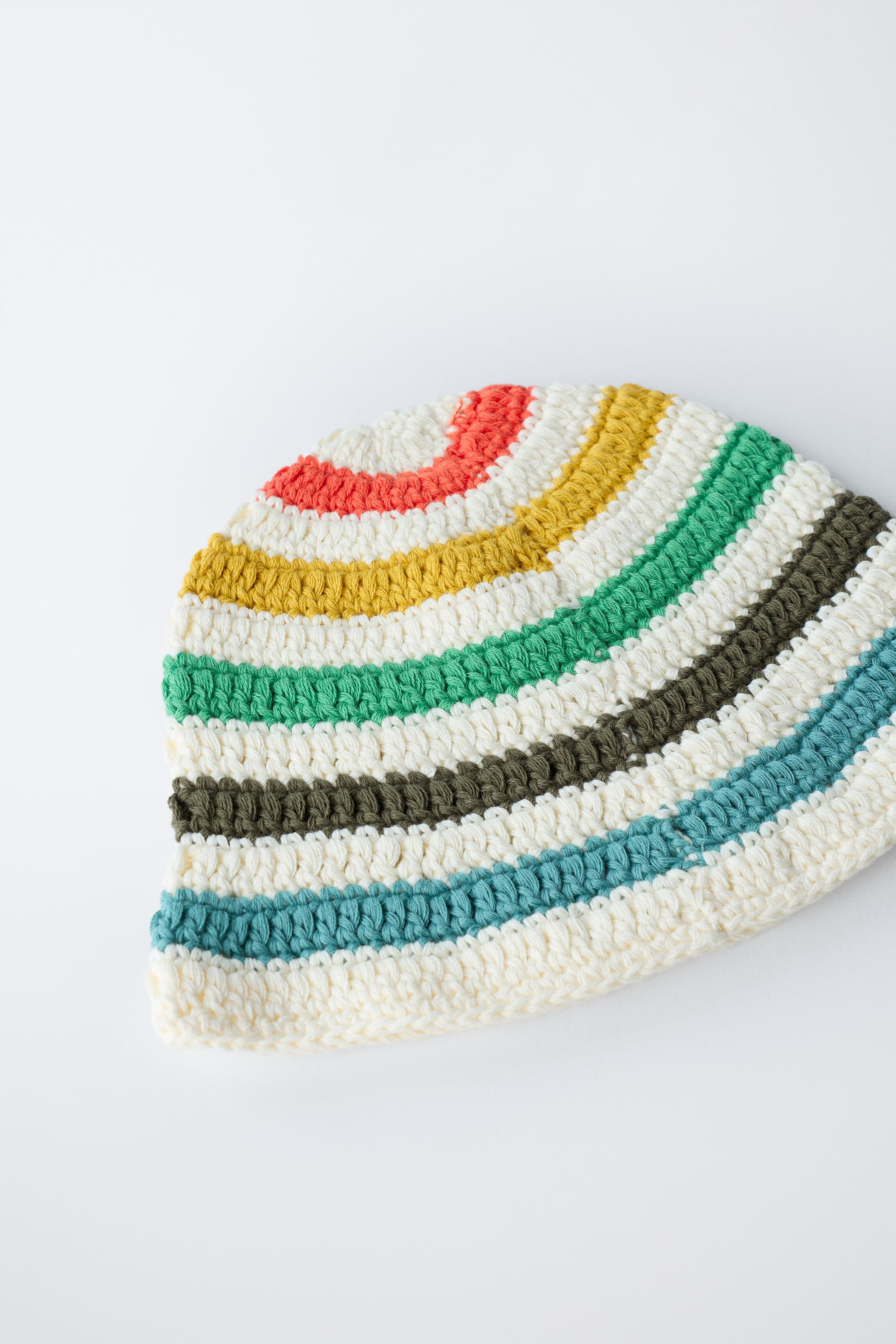 STRIPED CROCHET HAT | Zara US