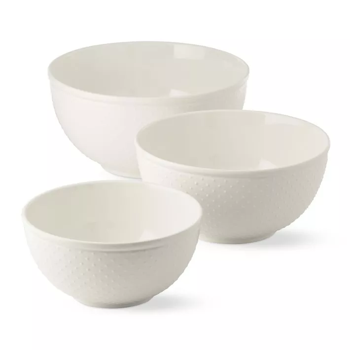 Williams Sonoma Swiss Dot Ceramic Mixing Bowl with Pour Spout