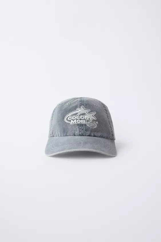 Baseballcap in verwaschener Optik mit verstellbarem Verschluss im Nacken. Stickerei vorne. | Zara DE