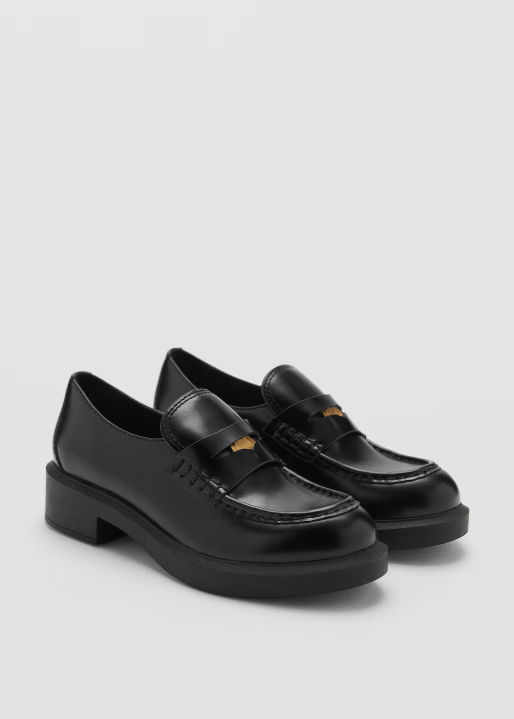 100% leather loafers with metallic detail | MANGO (UK)