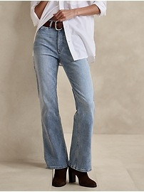 The Relaxed Flare Jean | Banana Republic (US)