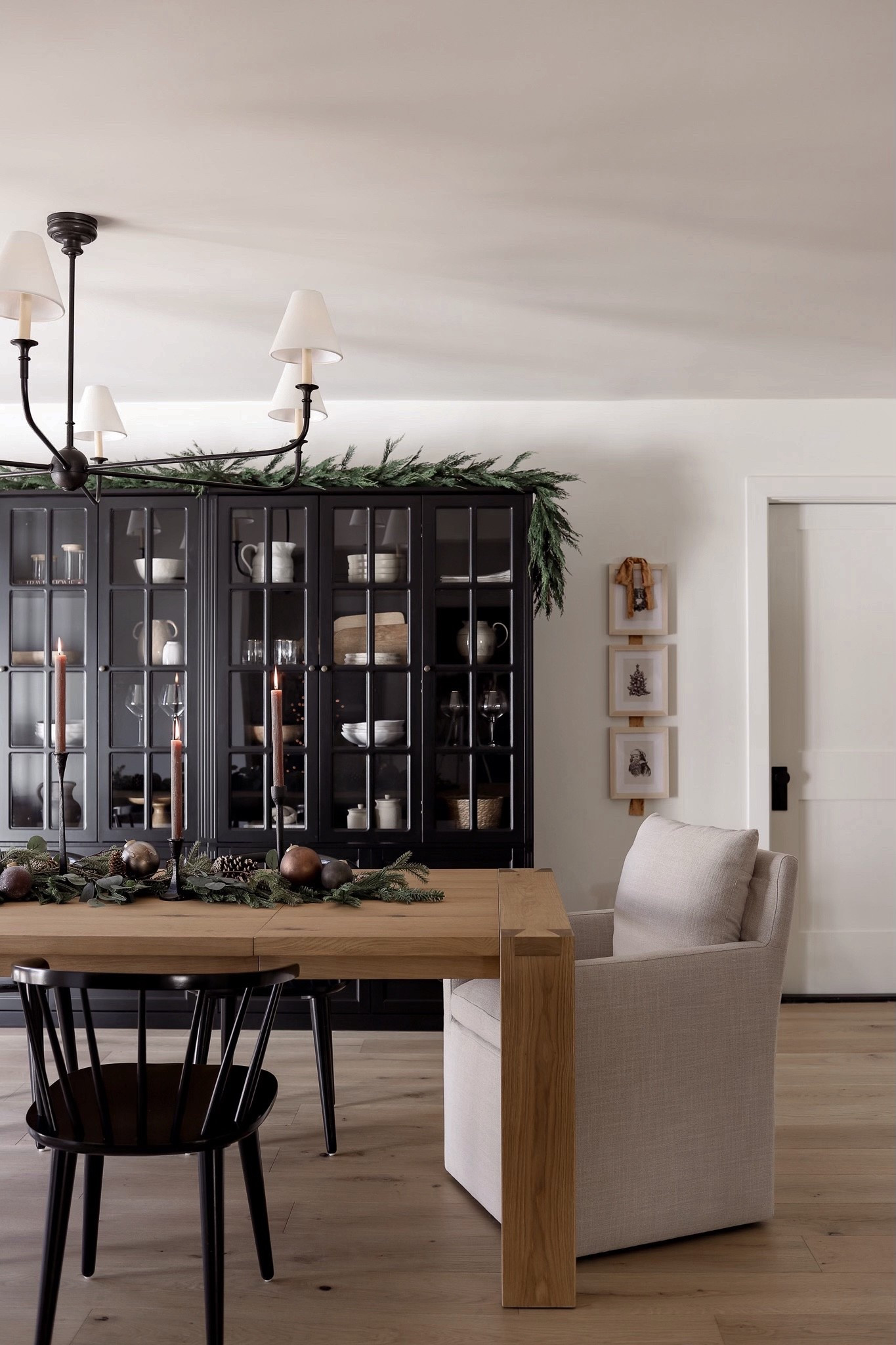 Shop our holiday dining room! 

#LTKHoliday #LTKHome #LTKSeasonal