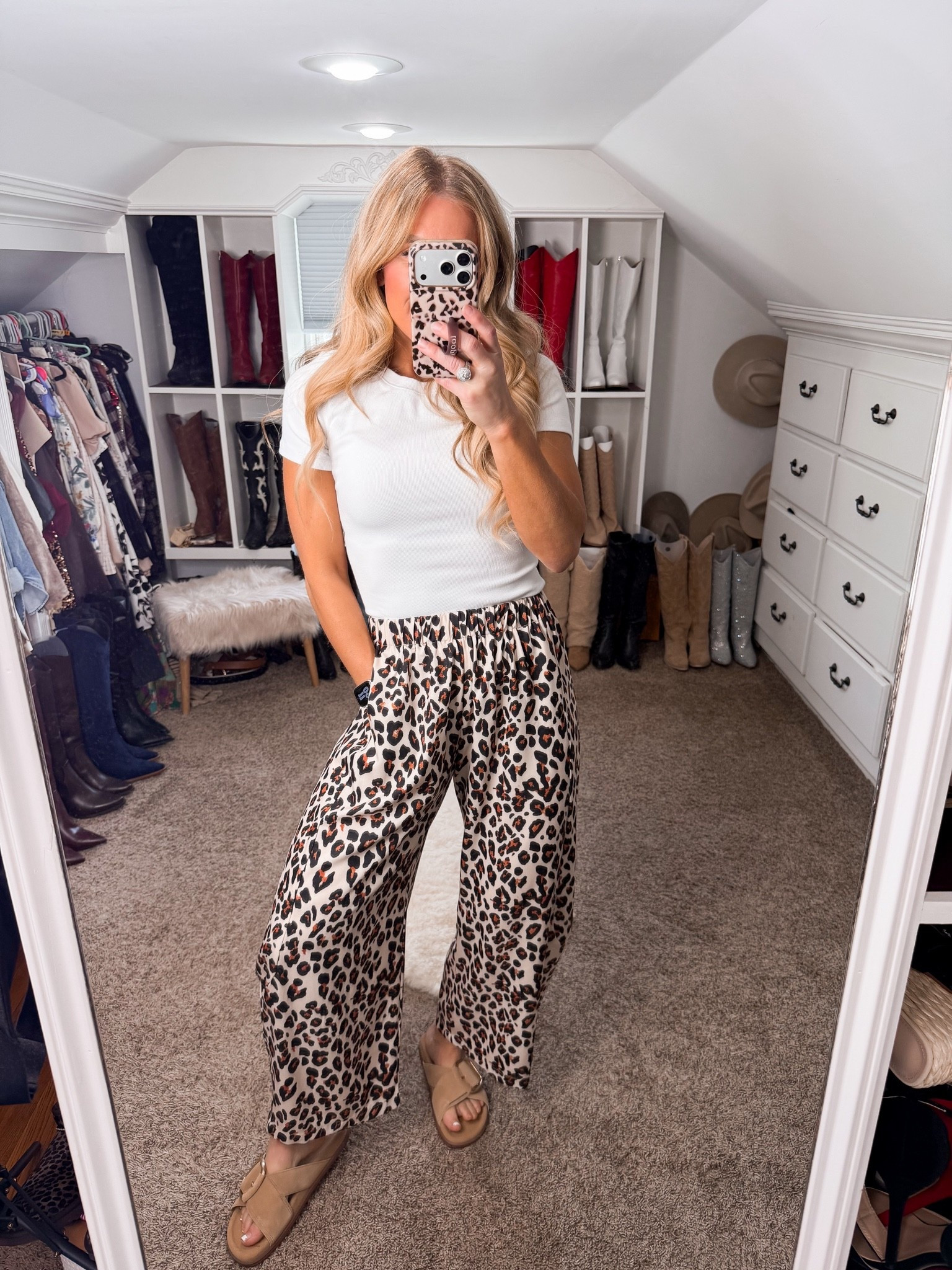 Casual outfit, casual ootd, barrel joggers, leopard pants, spring outfit, spring ootd, spring fashion

#LTKmomlife #LTKootd #LTKOver40