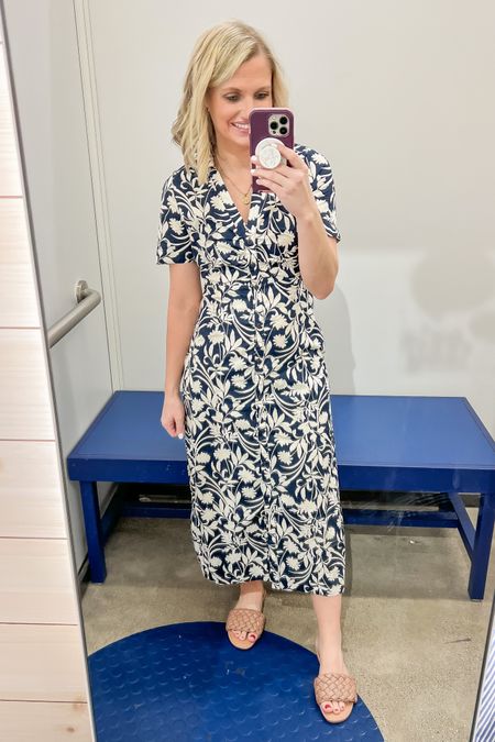 I  really liked this dress! It has cutouts on the side. I tried it in an xsmall and it was a little tight in the ribs. I would probably size up if you are between sizes. #oldnavy

#LTKunder50 #LTKFind #LTKstyletip