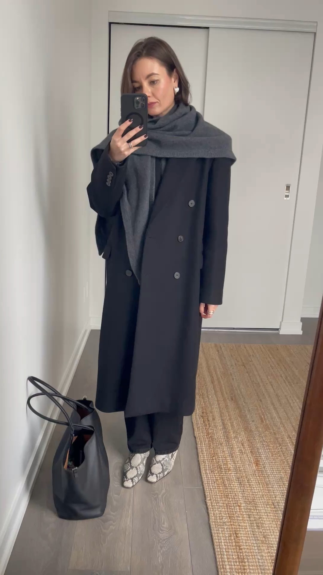 Haven’t worn this coat yet this season, and I forgot how much I love it! Linking the new season version which is basically identical. I go for a size S in this brand.

Cashmere sweater (s), triangle scarf, snake print boots

#LTKdayinmylife #LTKSeasonal #LTKootd