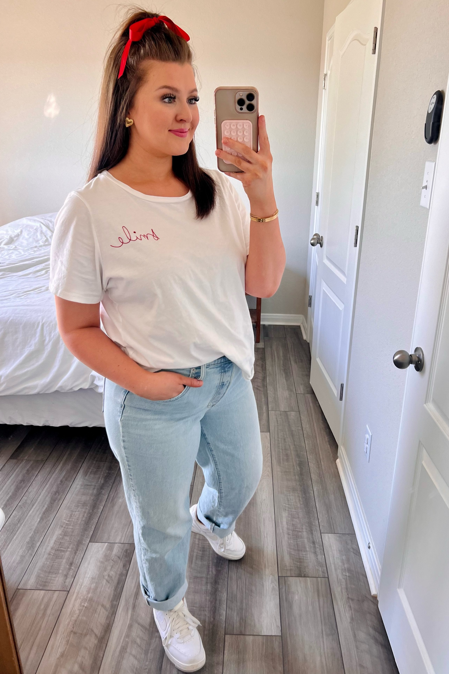 Casual spring outfit / wearing a size L in top and 12 in jeans ❤️

#LTKmidsize #LTKfindsunder50 #LTKstyletip