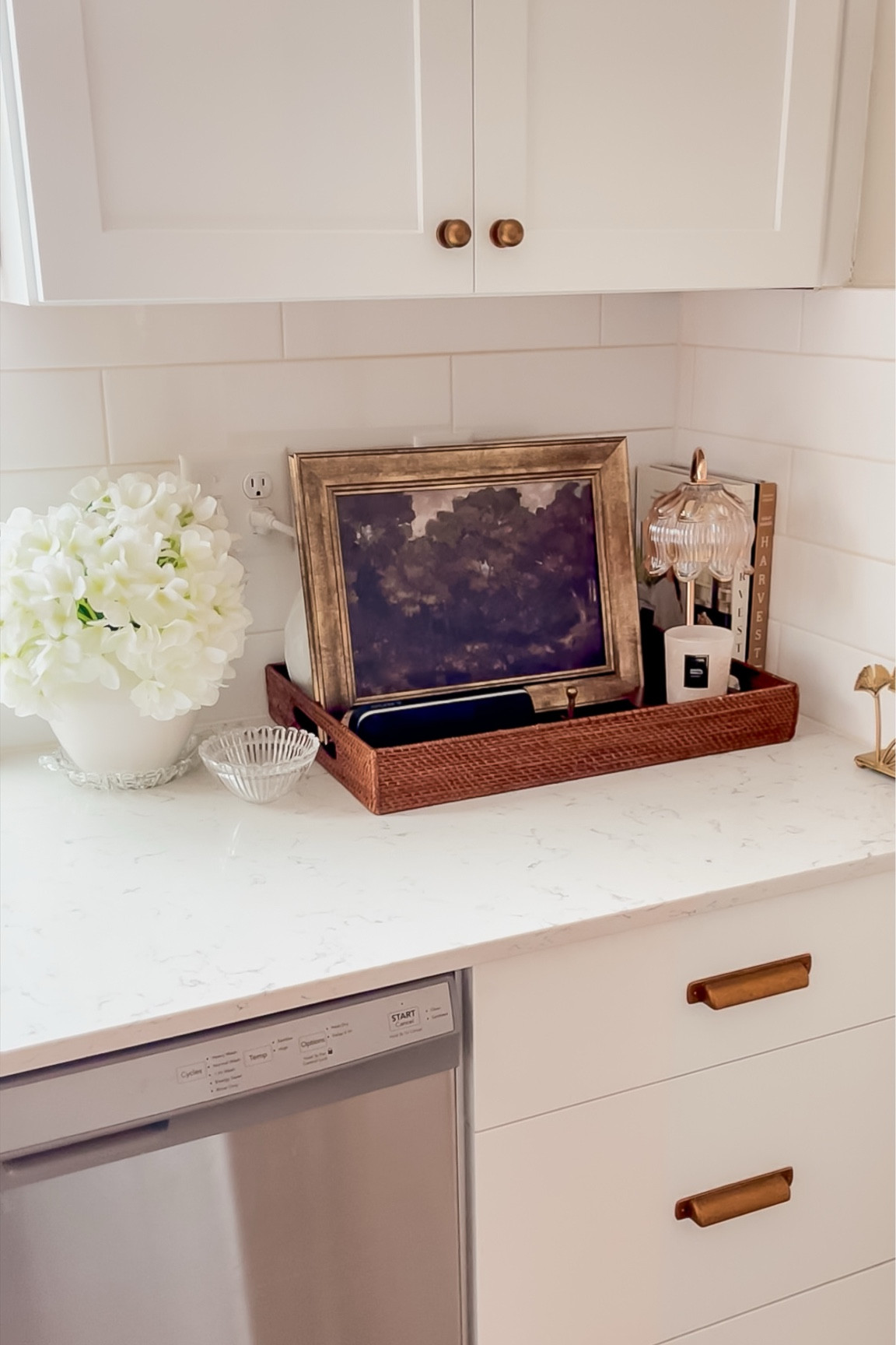 Kitchen counter styling, hiding cords. 


Target, Amazon, neutral home.

#LTKFamily #LTKFindsUnder50 #LTKHome