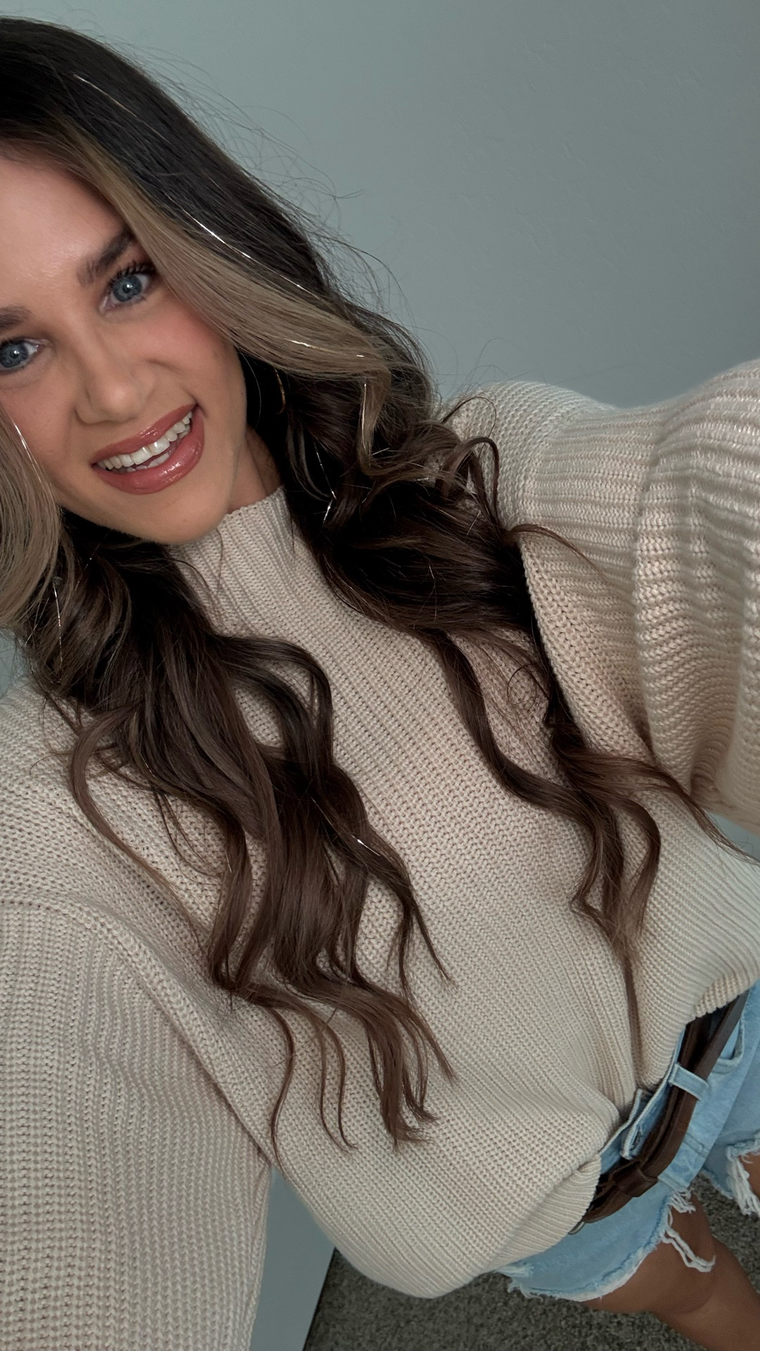 Serving pumpkin spice & everything nice with a side of Nude Envie glam 🤎☕️✨ Fall looks just hit different when they’re this creamy, cozy & cute 🍂

-Lipstick- “Attitude”
-Lip Liner- “Spicy”
-Lip Gloss- “Sweet”
-Eye Shadow- “Divine”

Make sure to go check out @Nudeenvie for all your fall makeup needs! 🤎🤎🤎

#PumpkinSpiceSeason #NudeEnvie #GoInTheNude #ad #PumpkinSpice #Fall #MakeUp #GRWMMakeup #Spice #SpiceSpiceBaby
