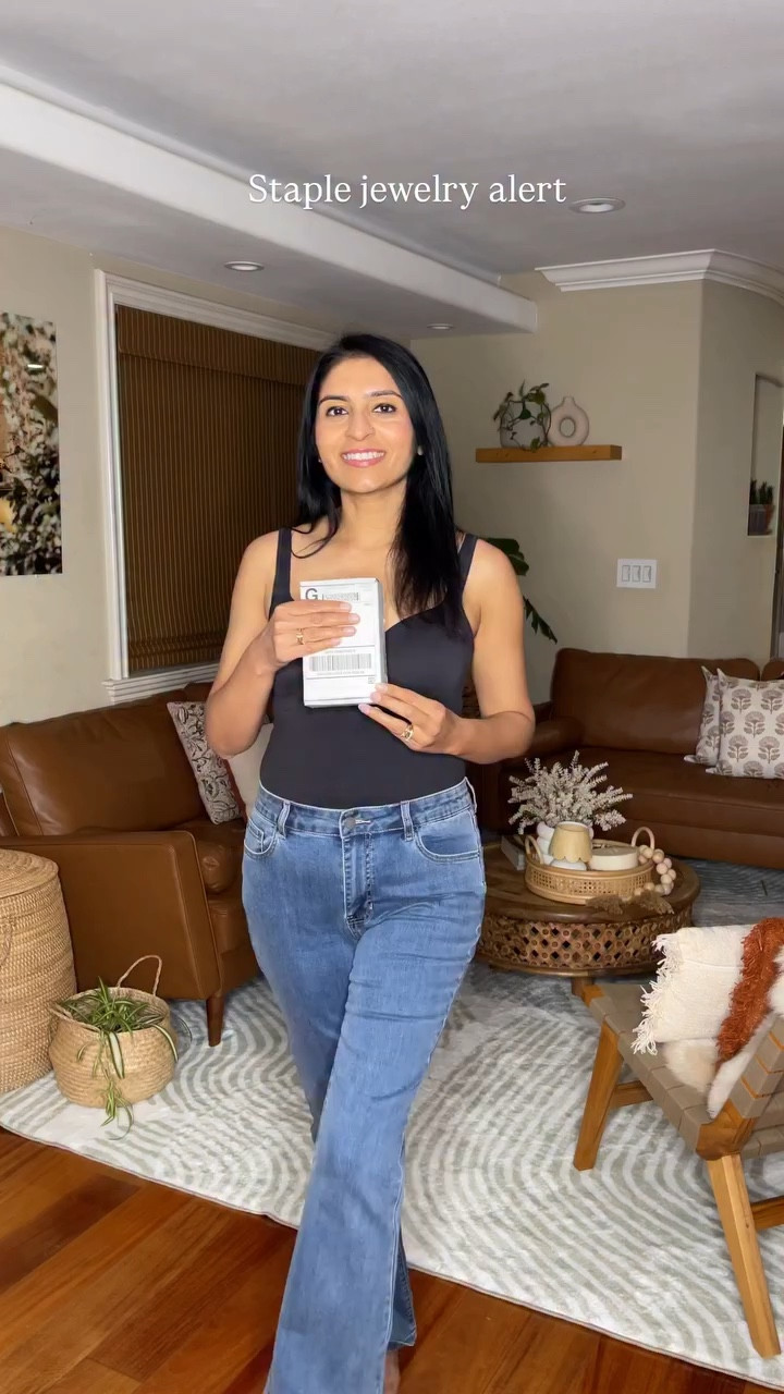 Jewelry pieces that you can reach out for all the time are my absolute favorite. I love how you can style these cute pieces from @sophiyajewelry * over and over again. Love the ease of styling and the elevated simplicity that these bring together. 
.
.
.
Comment SHOP below to receive a DM with the link to this post on my LTK ⬇ https://liketk.it/5VRdf
.
.
.
#everydayelevated #staplepieces