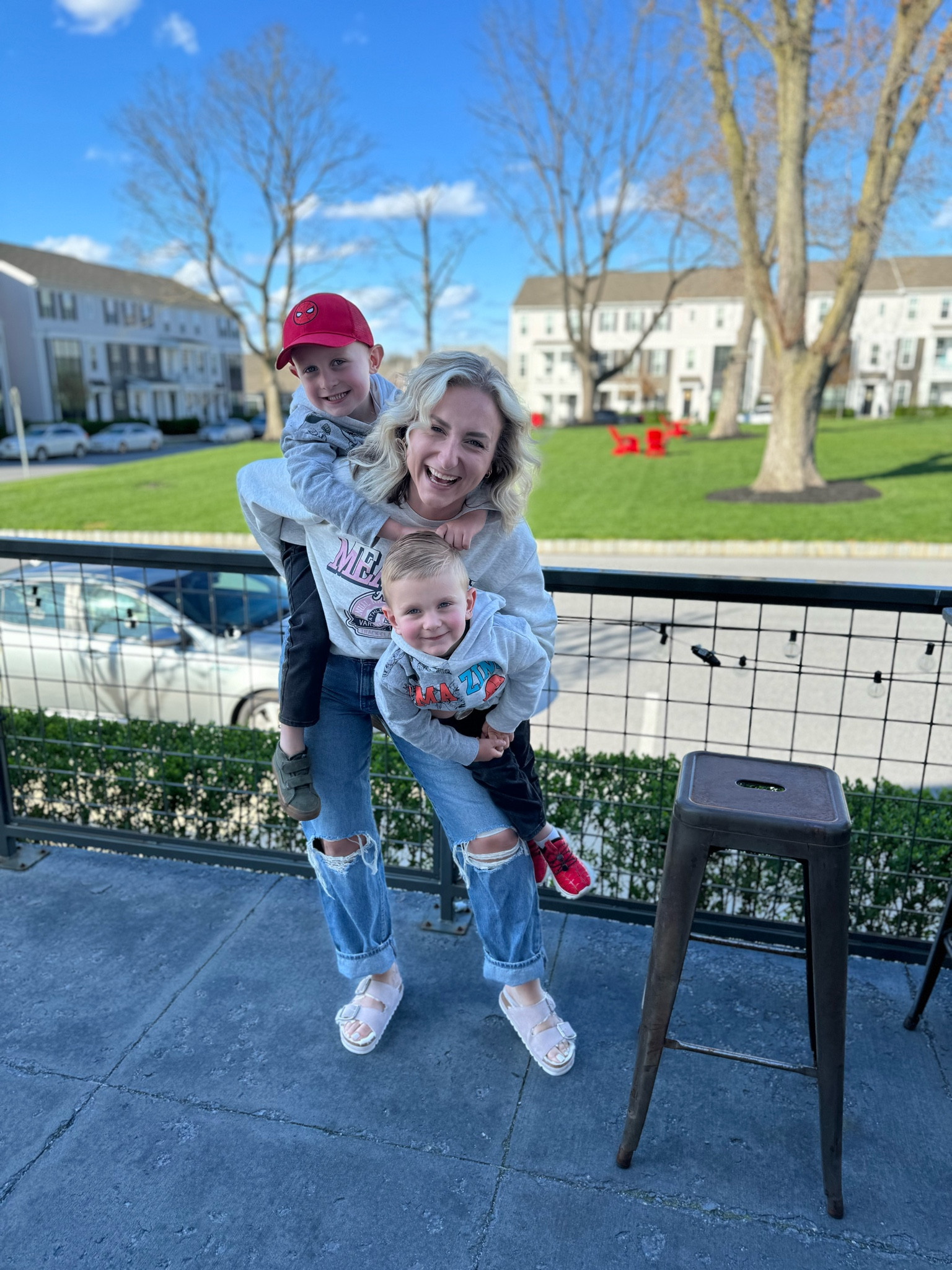 Just a mom trying to get a picture with her kids 😂😍

#LTKkids #LTKfamily #LTKSeasonal