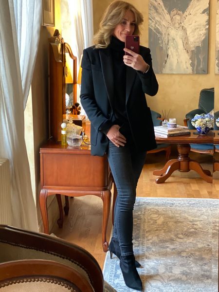 Simples in all black 🖤
.
Blazer @isabelmarant
Jumper @hm
Jeans @jcrew
Boots @phaseeight pr
.
#mymidlifefashion #fashion #style #everydayfashion #mystyle #over50style #over50fashion #whatimwearing #outfitinspo 

#LTKover40 #LTKeurope #LTKSeasonal