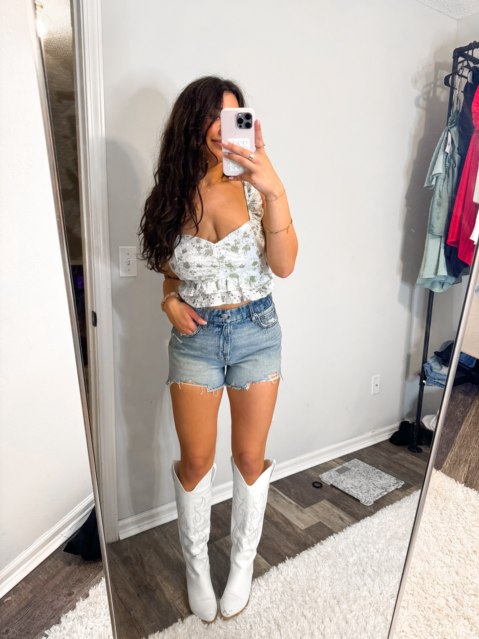 My favorite white cowboy boots and new shorts from AE! Plus one of my favorite boutique shirts!! 

#LTKSeasonal #LTKStyleTip #LTKBeauty