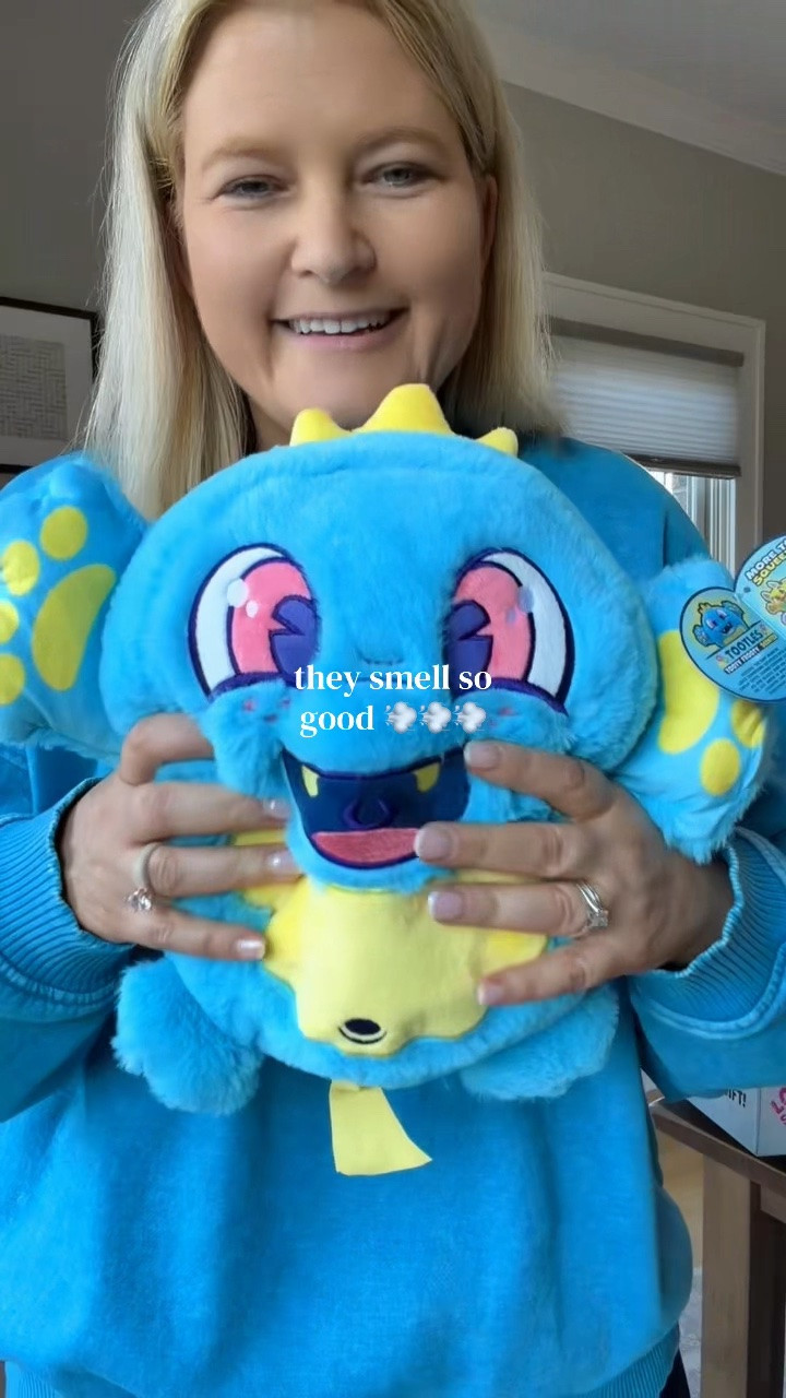 Calling it now, the gift for 2026
#kidstoys #stuffedanimals #uniquegifts #funnygifts #giftsforkids

#LTKKids