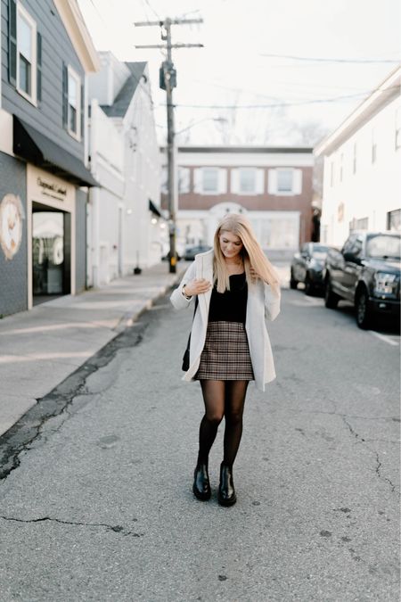 Size 2 petite in coat and small in sweater and skirt. Size 8 in boots

Winter outfit, plaid skirt, affordable outfit, boots, winter shoes, winter sweater, Chelsea boots, neutrals



#LTKshoecrush #LTKunder100 #LTKstyletip