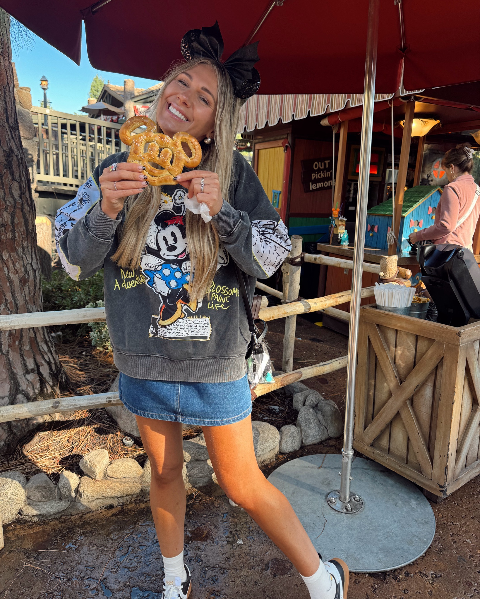 What I wore to Disney!🖤🎃🦇🕸️🧡
My whole outfit is from Amazon and on Sale!
Wearing a Medium in sweater for a more oversized fit. Skort and everything else is true to size.

#LTKHalloween #LTKSaleAlert #LTKTravel