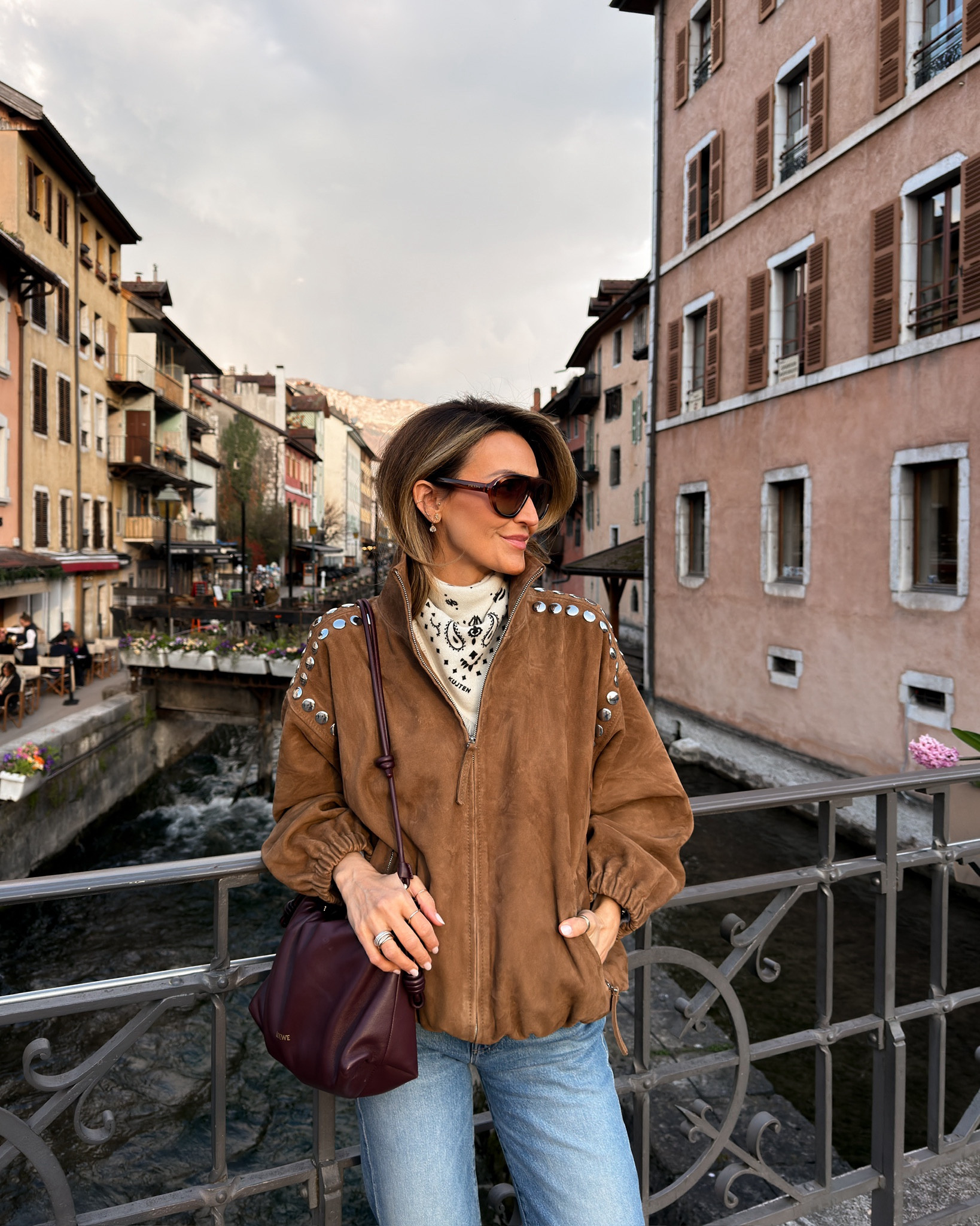 Spring uniform unlocked. This jacket has been on repeat—so easy to throw over a tee or tank. Paired with my fave Mother jeans (tts!)
Jacket size 36


#LTKSeasonal #LTKOver40 #LTKootd