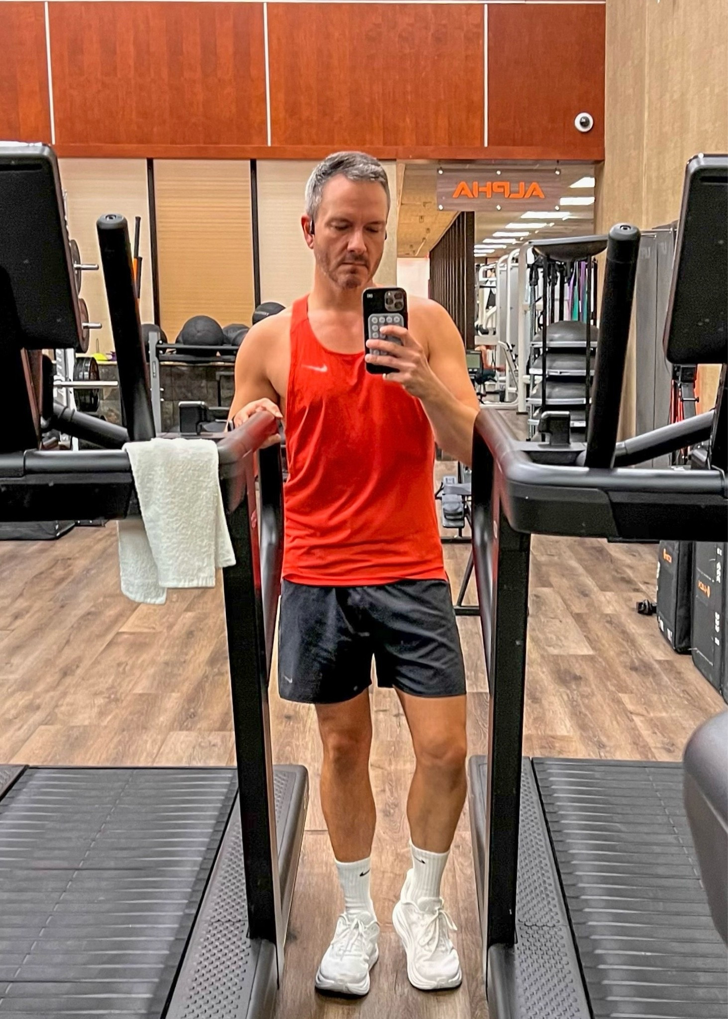 Running day at the gym so decided to look the part. 🏃🏻‍♂️

#LTKfitnessgoals #LTKActive #LTKMens