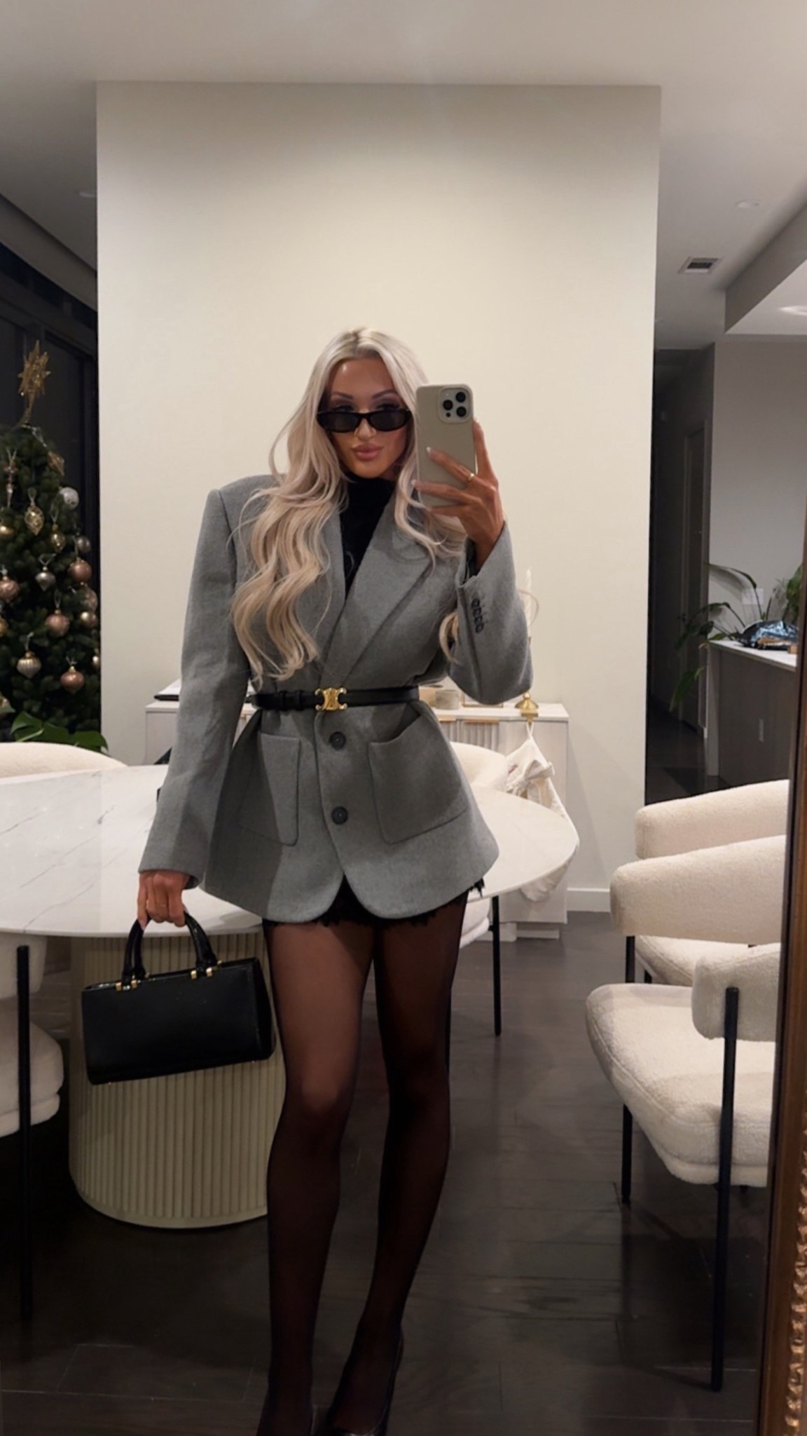 New years outfit! Blazer is currently sold out but it is the Eaves Shai blazer from Revolve. Wearing small in the blazer and xs shorts. 🖤