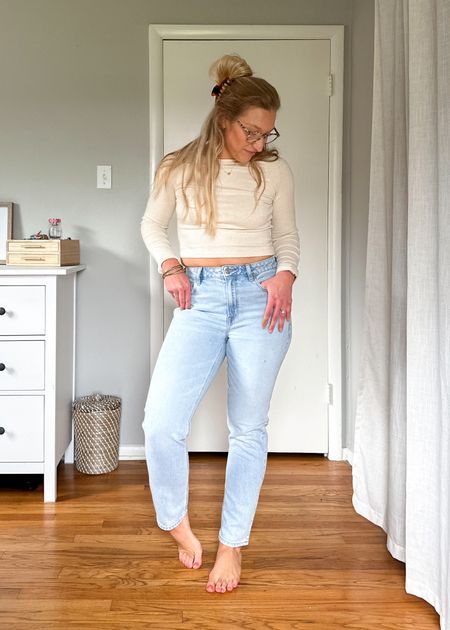 These Mom Jeans are some of my most worn denim. I have them in this style and the distressed style! Both are super comfortable and fit TTS! 👖

I wear a 6R in the denim.

Full try-on in stories on IG @fashion.coffee.wine

#LTKSeasonal #LTKSpringSale #LTKfindsunder50