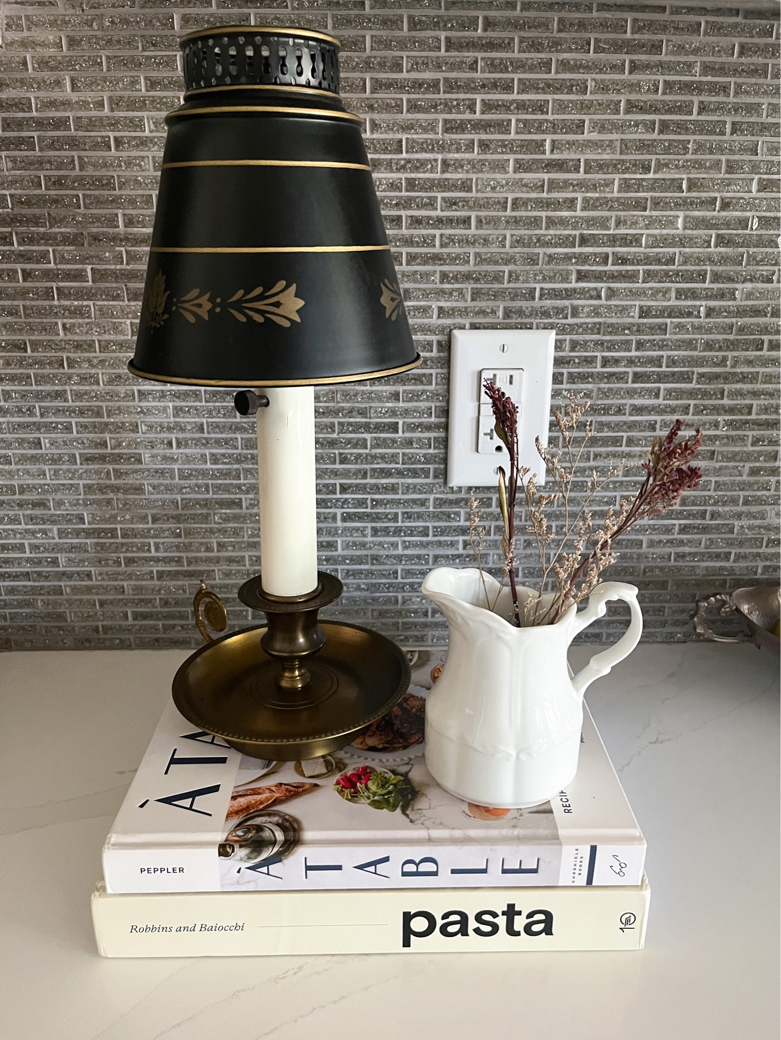 Kitchen decor 

#LTKstyletip #LTKhome #LTKSeasonal