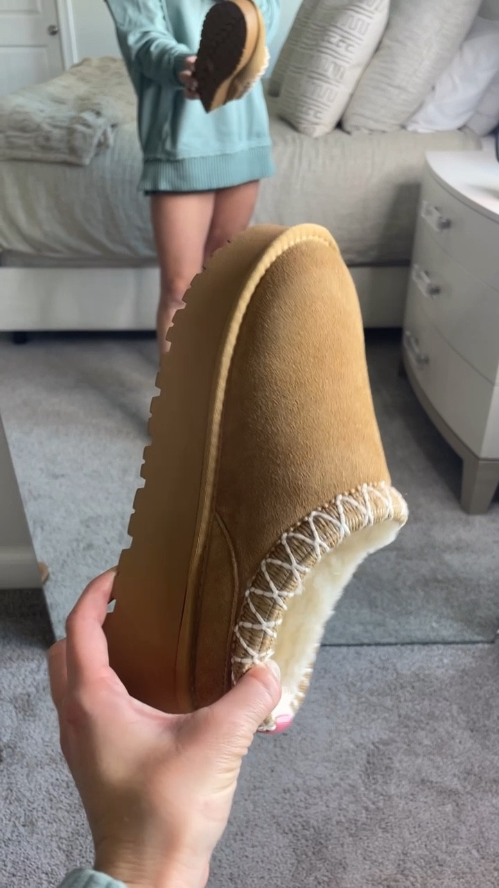 Shop these slip on booties below 30% off during the LTK sale! TTS- wearing an 8. Comes in 2 colors. 

Copy promo code below, “shop now”, then paste at checkout. 



#LTKFallSale #LTKSaleAlert #LTKShoeCrush