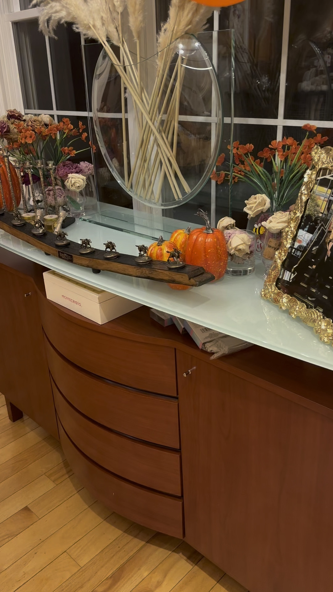 🍂 **Choose Your Pumpkin Color: Orange or White!** 🎃

This adorable set includes 7 pumpkins in your selected color, perfect for creating stunning home decor! Whether you prefer the classic orange or the elegant white, these pumpkins will add a charming touch to your fall decorations. 

🛍️ **Shop Now:** Transform your space with this cute pumpkin set! Click the link in our bio to choose your color and elevate your autumn decor! 



#LTKSeasonal #LTKVideo #LTKHome