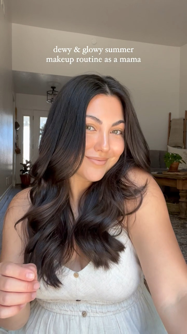 Summer dewy makeup 🌞 
Minimalist stick: ochre 
Bronze balm: seine 
Highlighting balm: cava 
Miracle balm: sunkissed 
Solo shadow: vachetta 
Lip counter: sandy beige 

#LTKBeauty