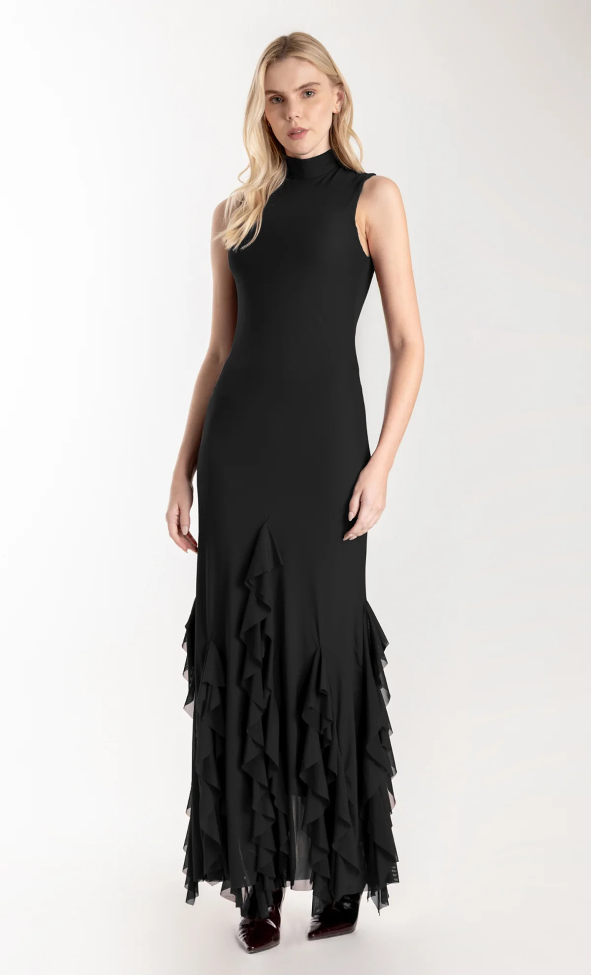 Aneta Black Maxi Dress | ESPECIA