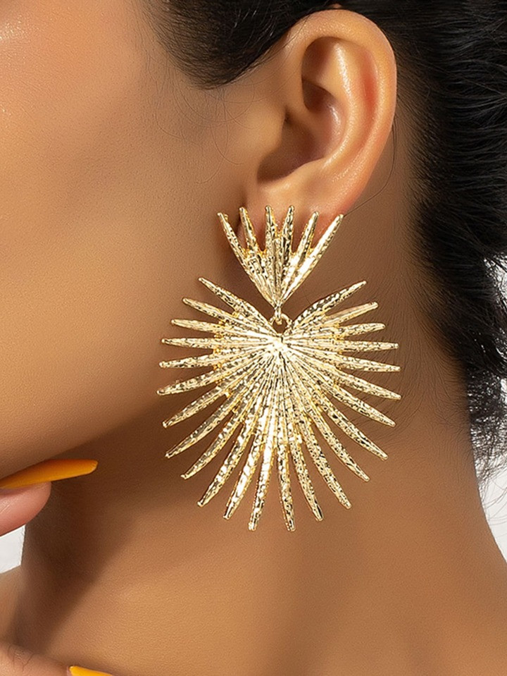 Painted Personality Fan Shape Earrings | SHEIN