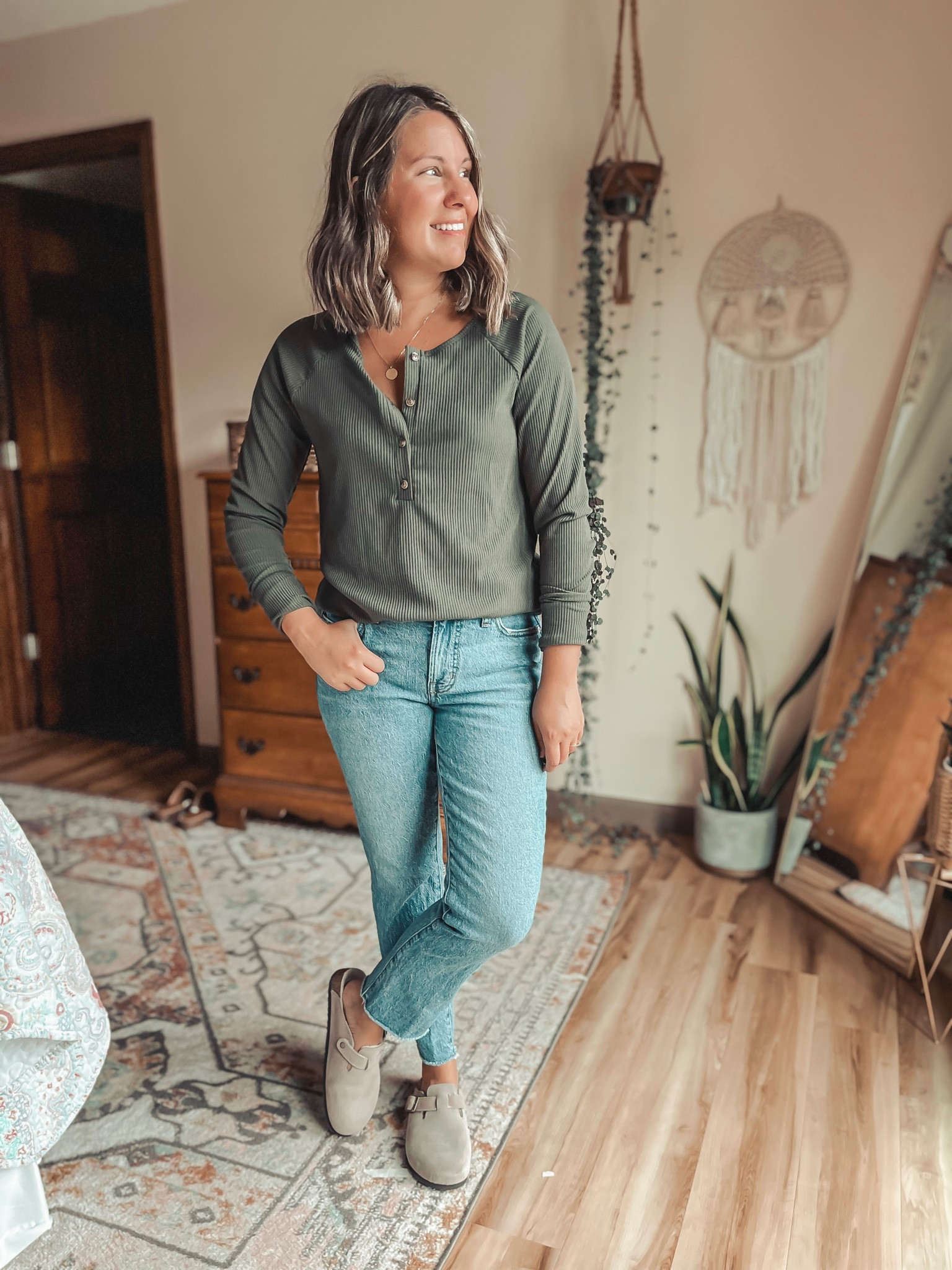 Love a good henley and this green is so pretty!
Use MARISSAELISE25 for $ off!

#LTKSeasonal #LTKsalealert #LTKunder50