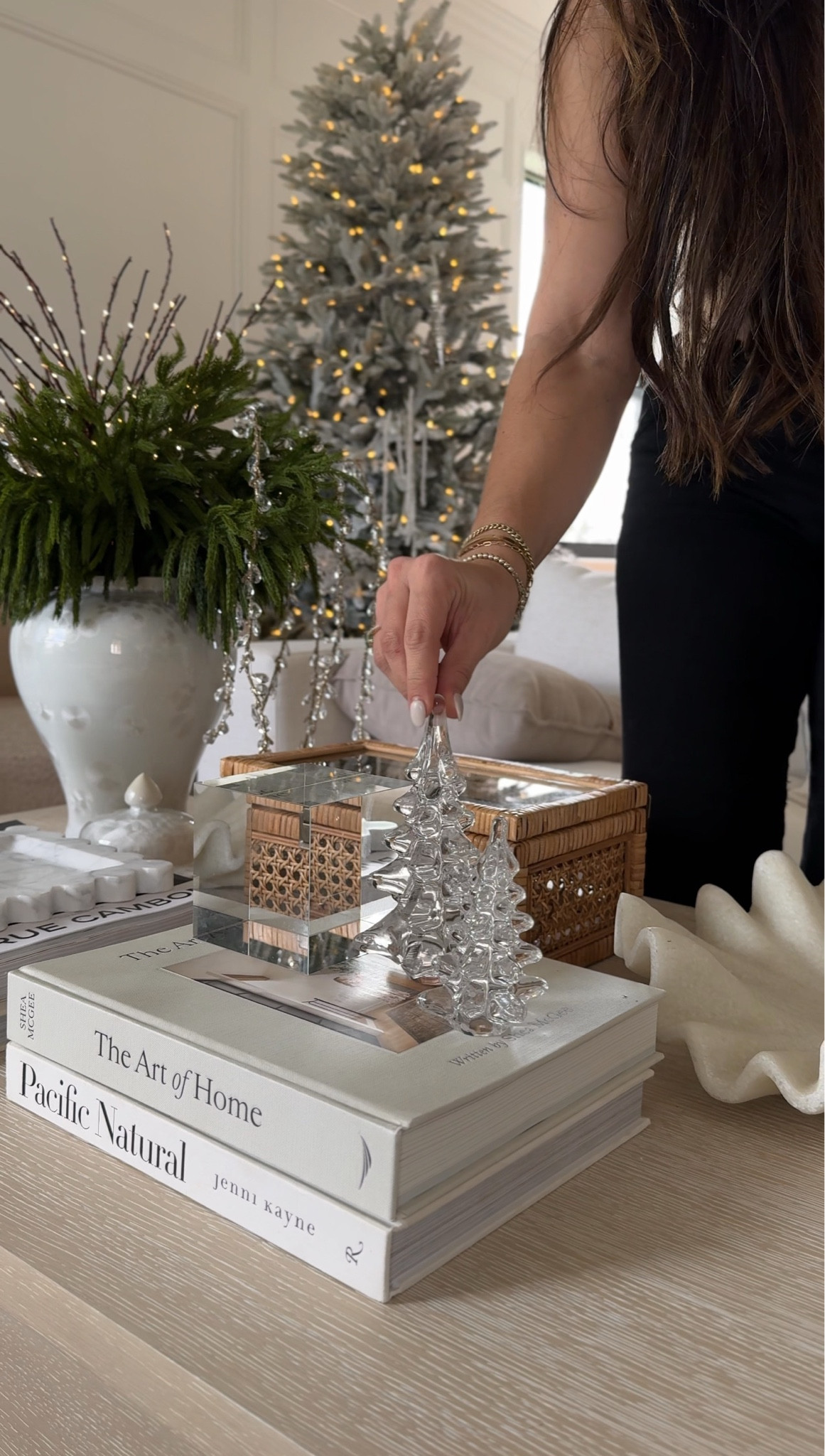 Want that cozy, Ralph Lauren holiday look for less? 🌲 I found the *best* Amazon decor to create a classic & luxurious Christmas vibe on a budget. 

#LTKhome #LTKholiday #AmazonHome #AmazonFinds #DesignerLookForLess #RalphLaurenInspired #ChristmasDecor #HolidayDecor #CozyHome

#LTKHoliday #LTKGiftGuide #LTKSeasonal