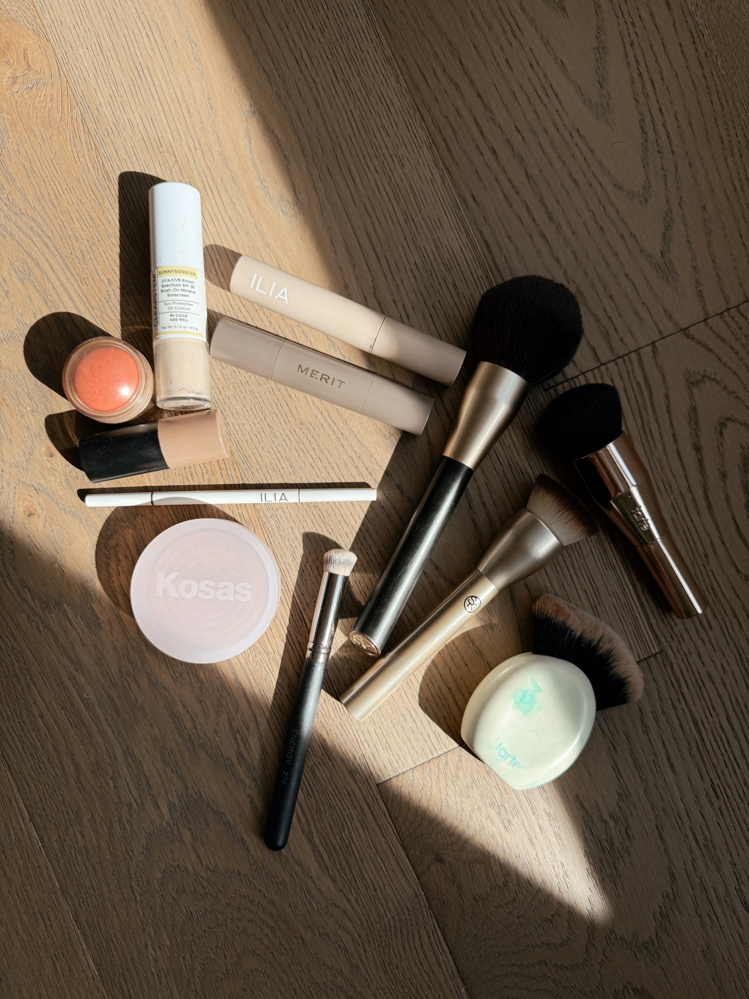 Current makeup routine favorites - 


CLEARSTEM, merit beauty, ilia beauty, Tarte cosmetics, makeup favorites, everyday makeup 

#LTKFindsUnder50 #LTKBeauty