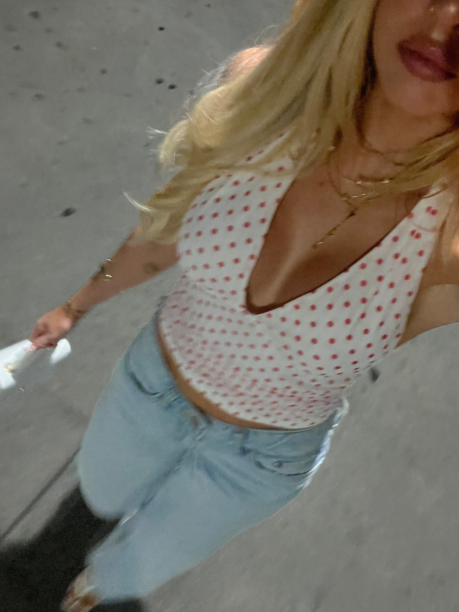 fave low rise jeans & new top!!
wearing 26 in jeans 
small on top size down for tighter fit 

#LTKTravel #LTKStyleTip #LTKBeauty