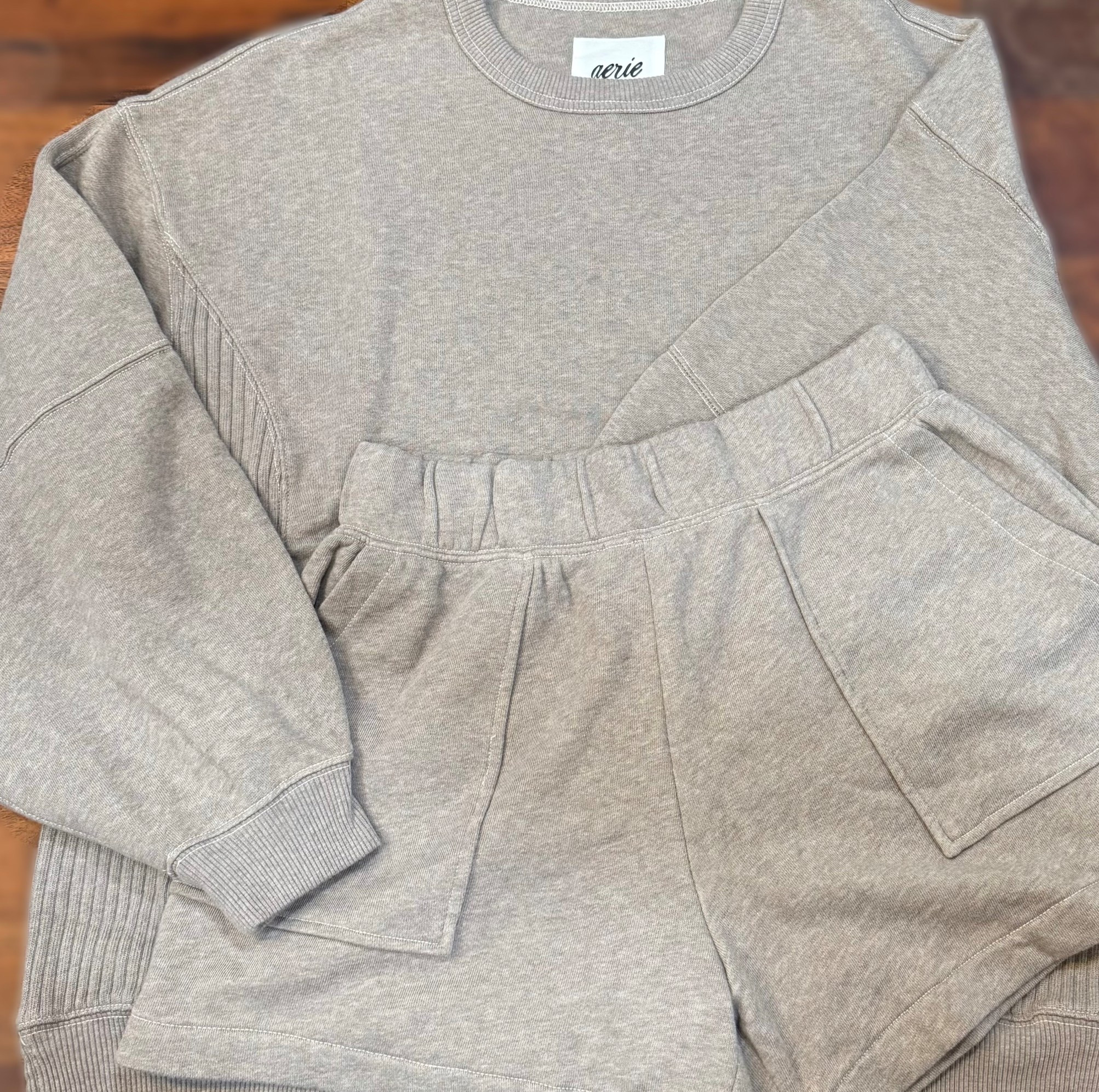 Comfy Aerie set!! 