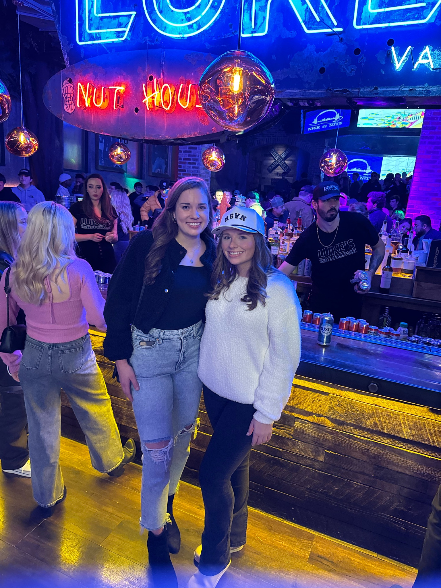 What I wore to the nashville predators game! 

#LTKTravel #LTKSeasonal #LTKFindsUnder50